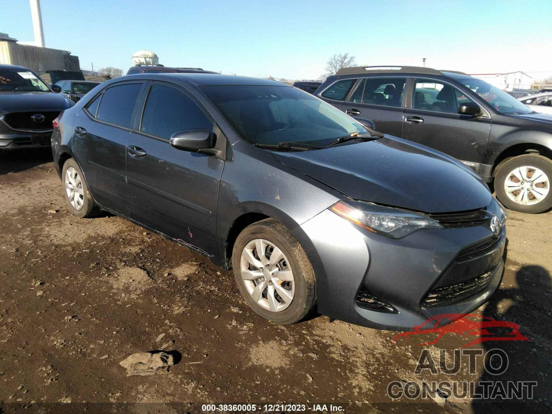 TOYOTA COROLLA 2018 - 2T1BURHE5JC098497