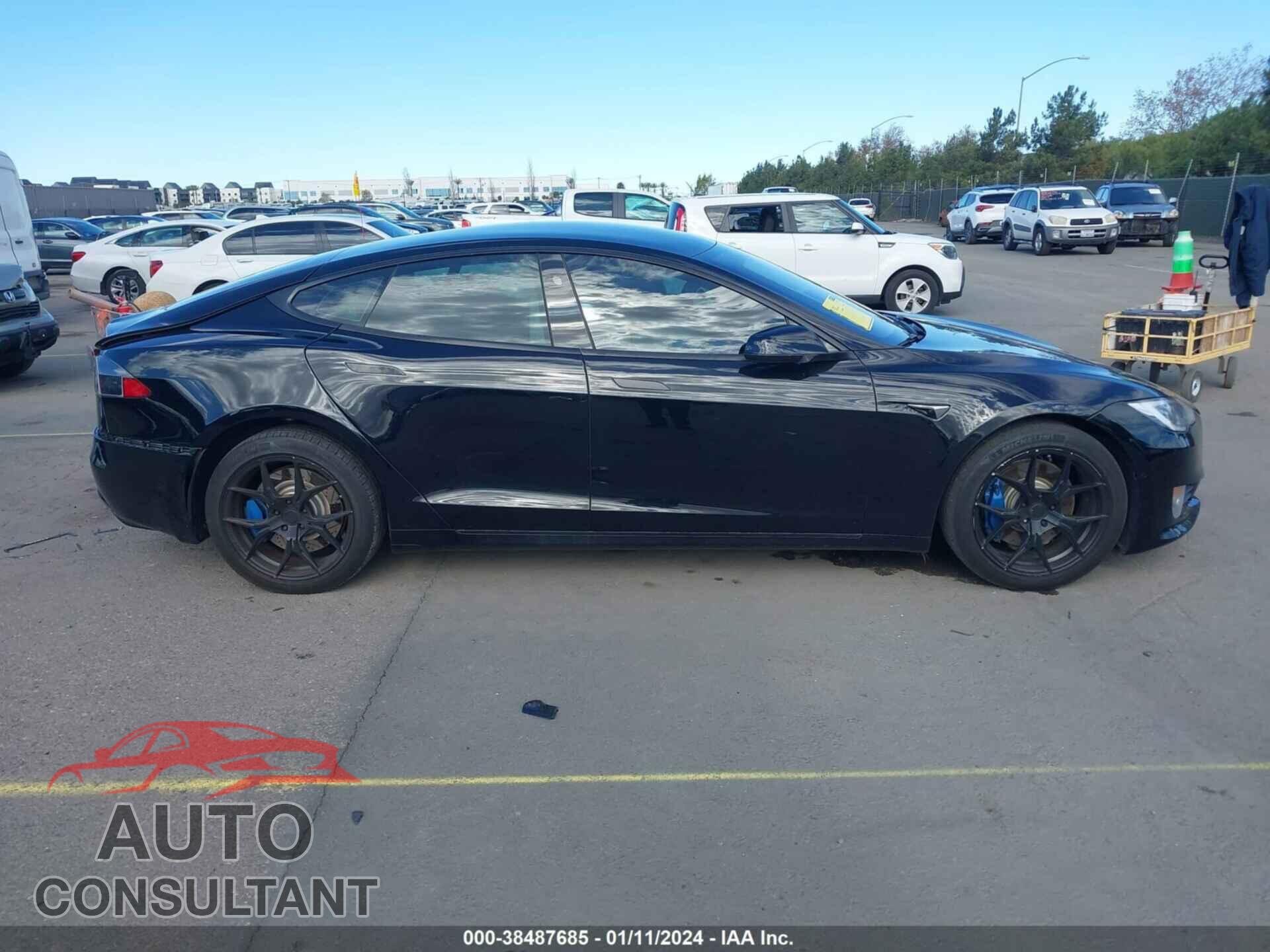 TESLA MODEL S 2017 - 5YJSA1E23HF185860