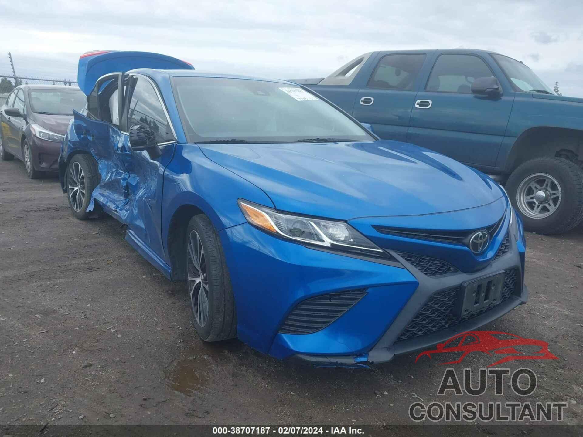 TOYOTA CAMRY 2019 - 4T1B11HK8KU179851