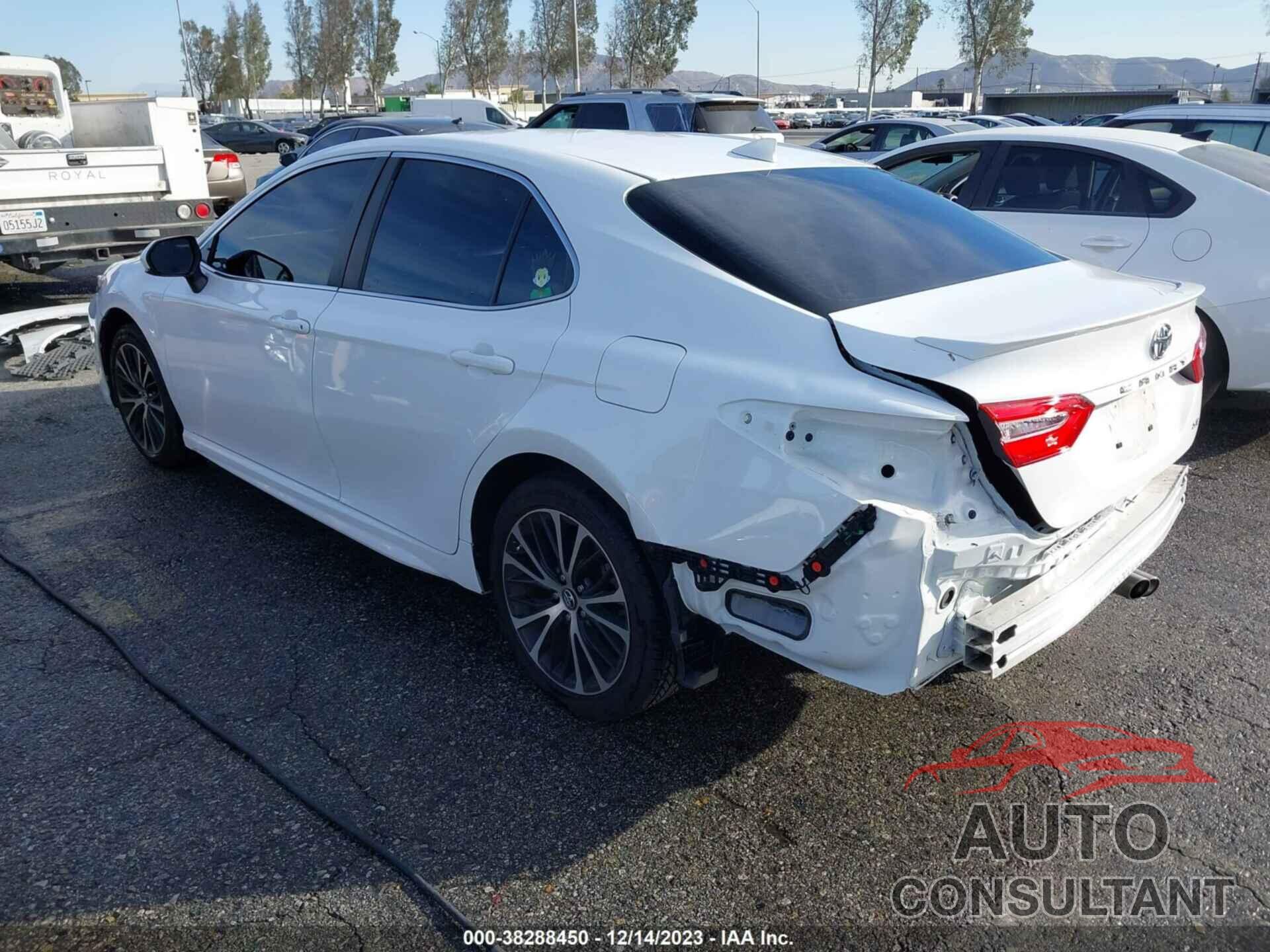 TOYOTA CAMRY 2019 - 4T1B11HK0KU854561