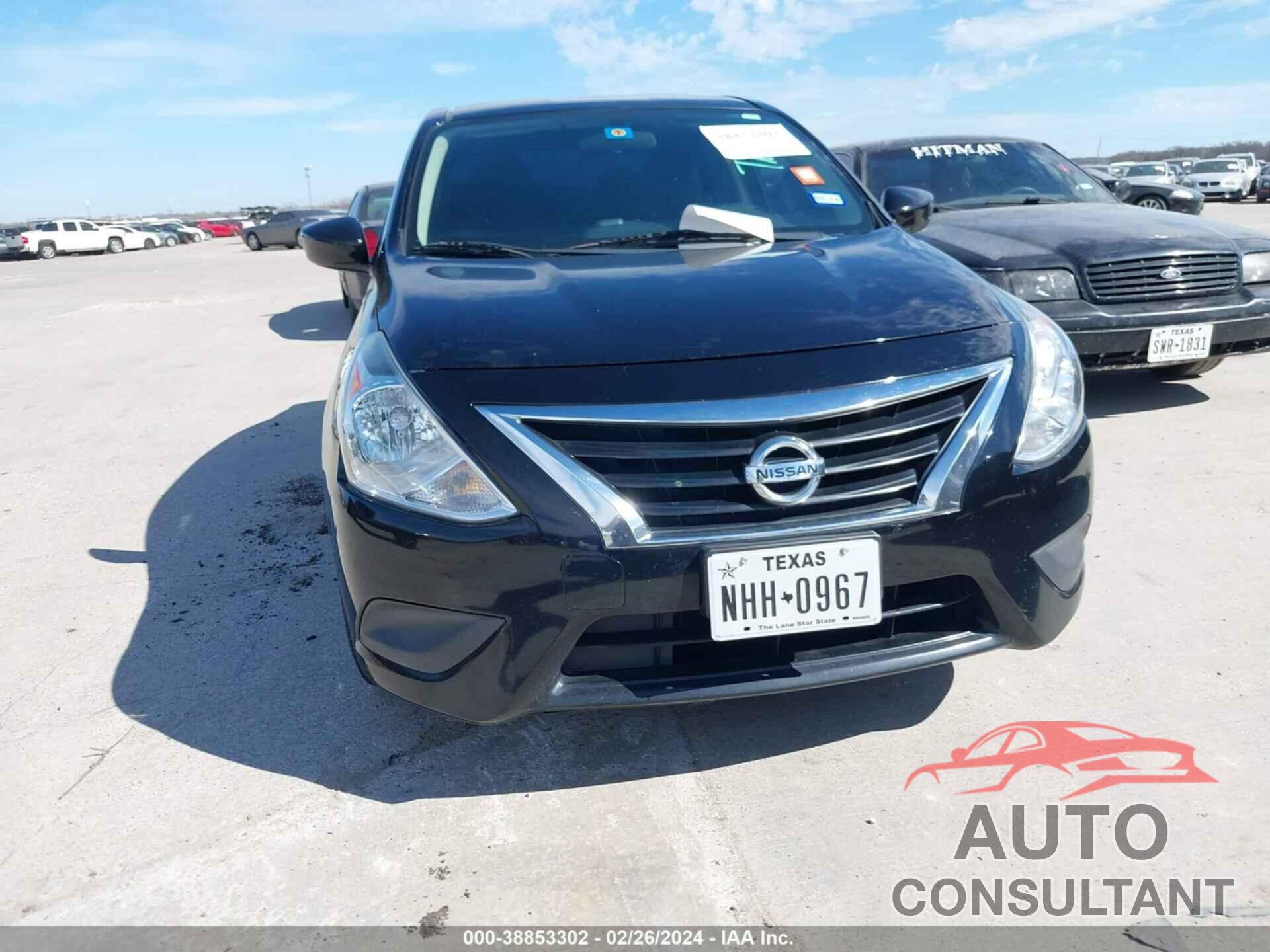 NISSAN VERSA 2018 - 3N1CN7AP2JL807212