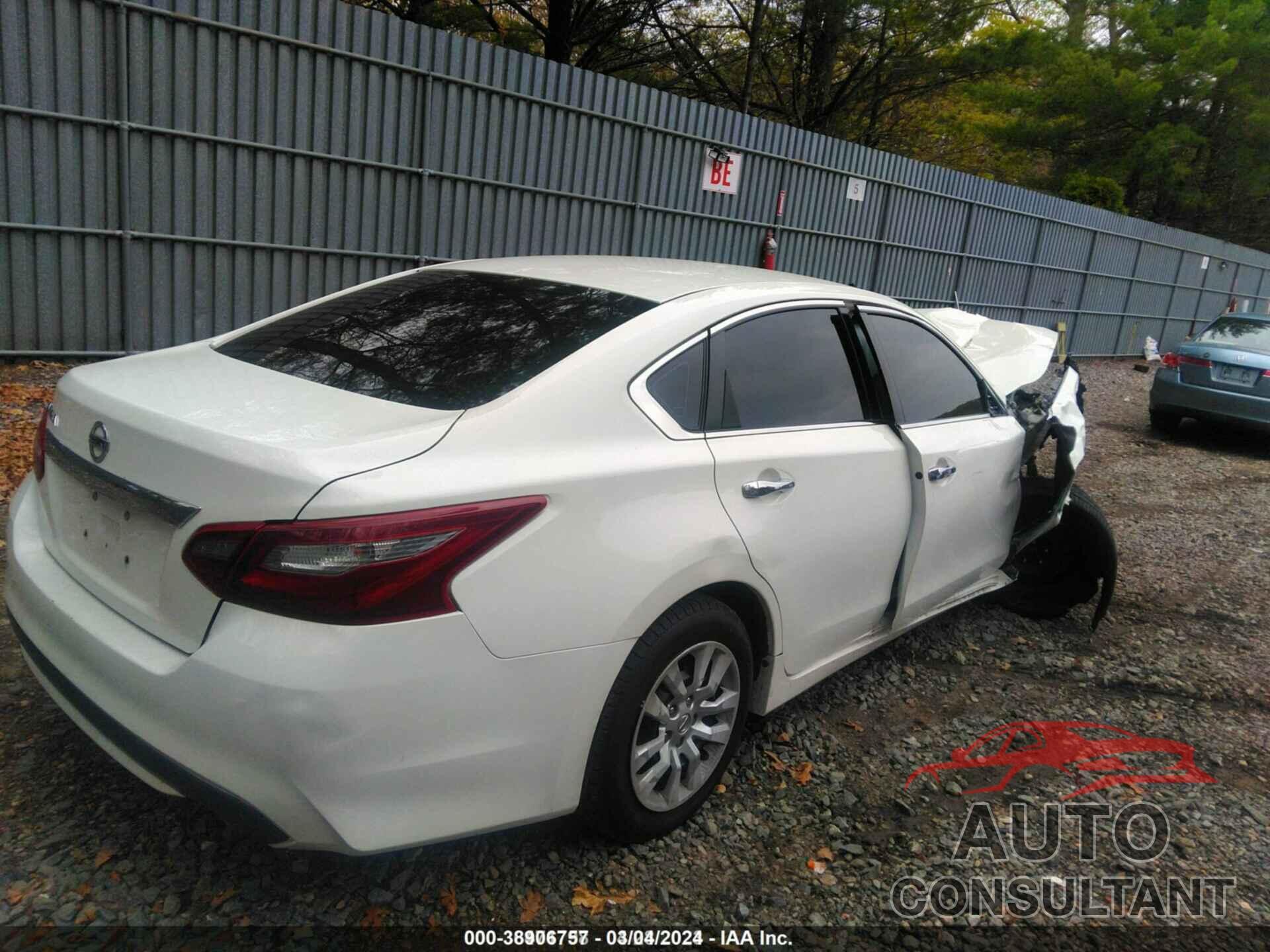 NISSAN ALTIMA 2018 - 1N4AL3AP2JC161318