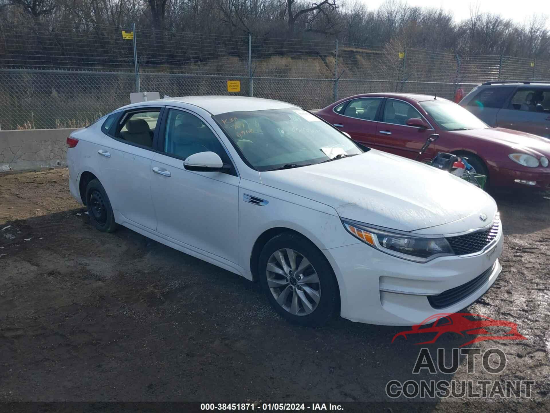 KIA OPTIMA 2016 - 5XXGT4L38GG074150