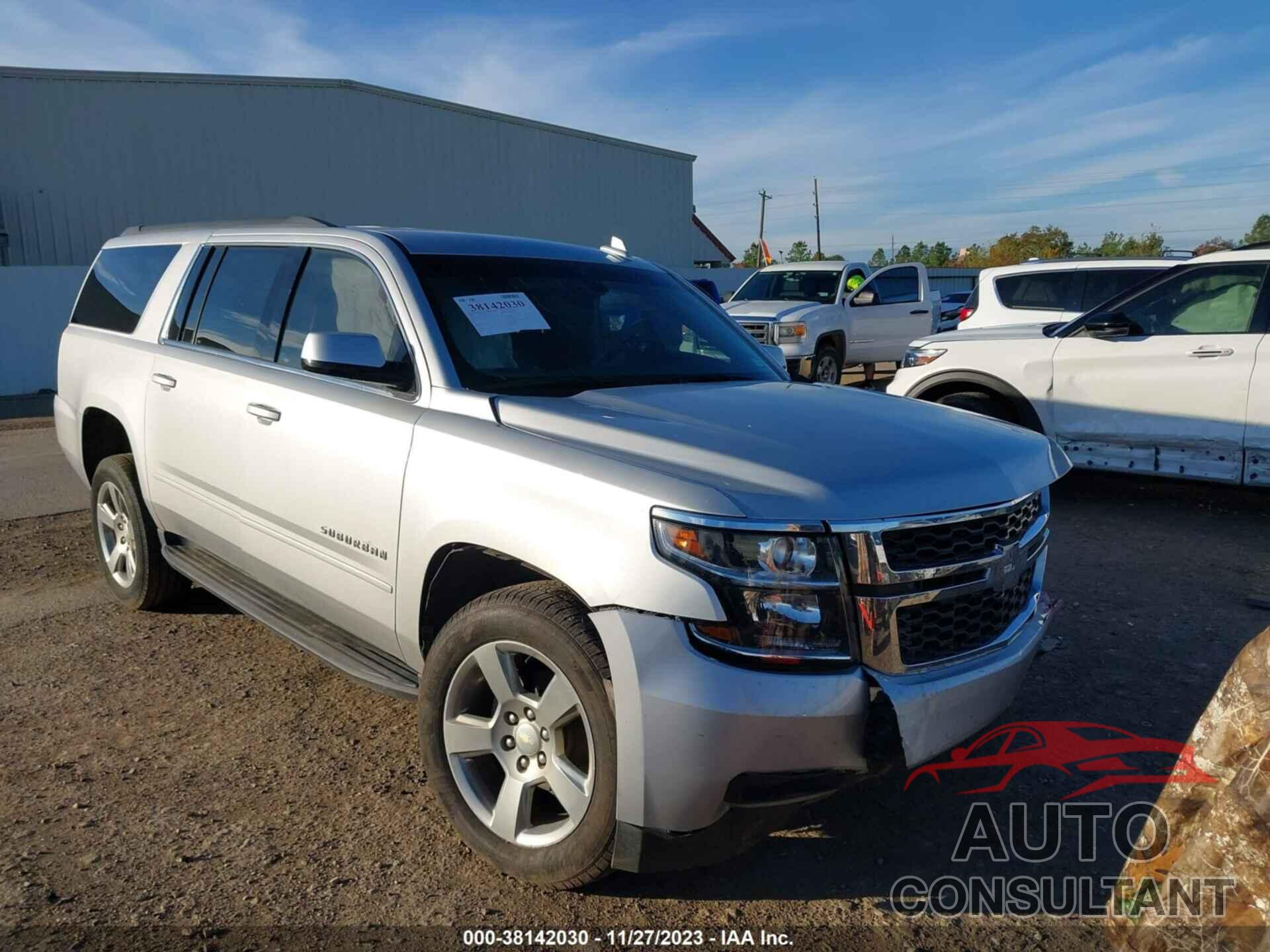 CHEVROLET SUBURBAN 2018 - 1GNSCGKC8JR376689