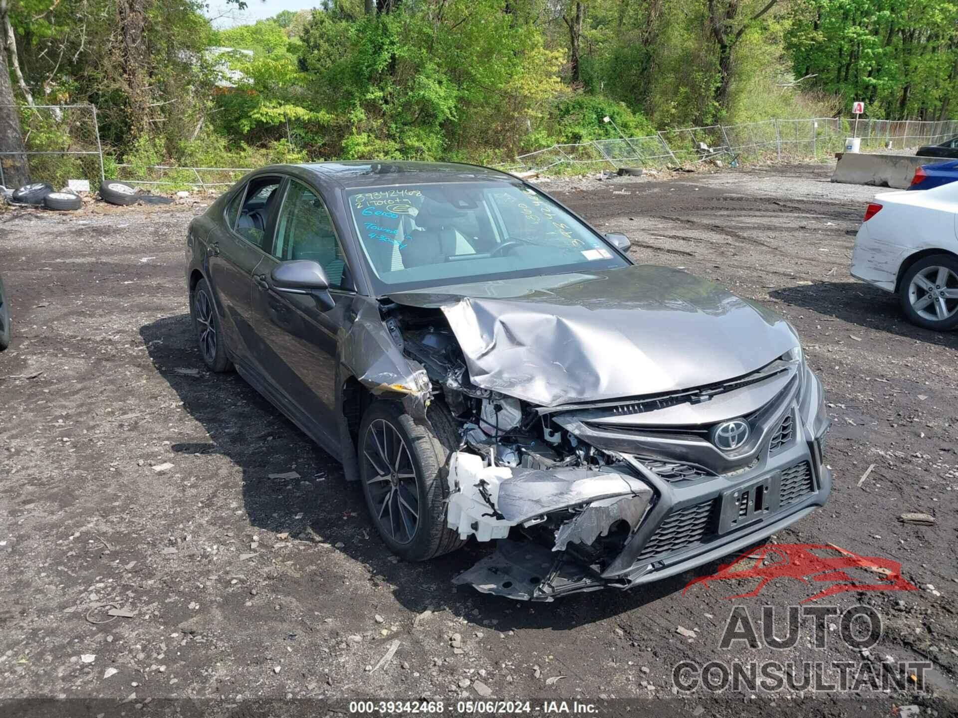 TOYOTA CAMRY 2021 - 4T1G11BK2MU033849