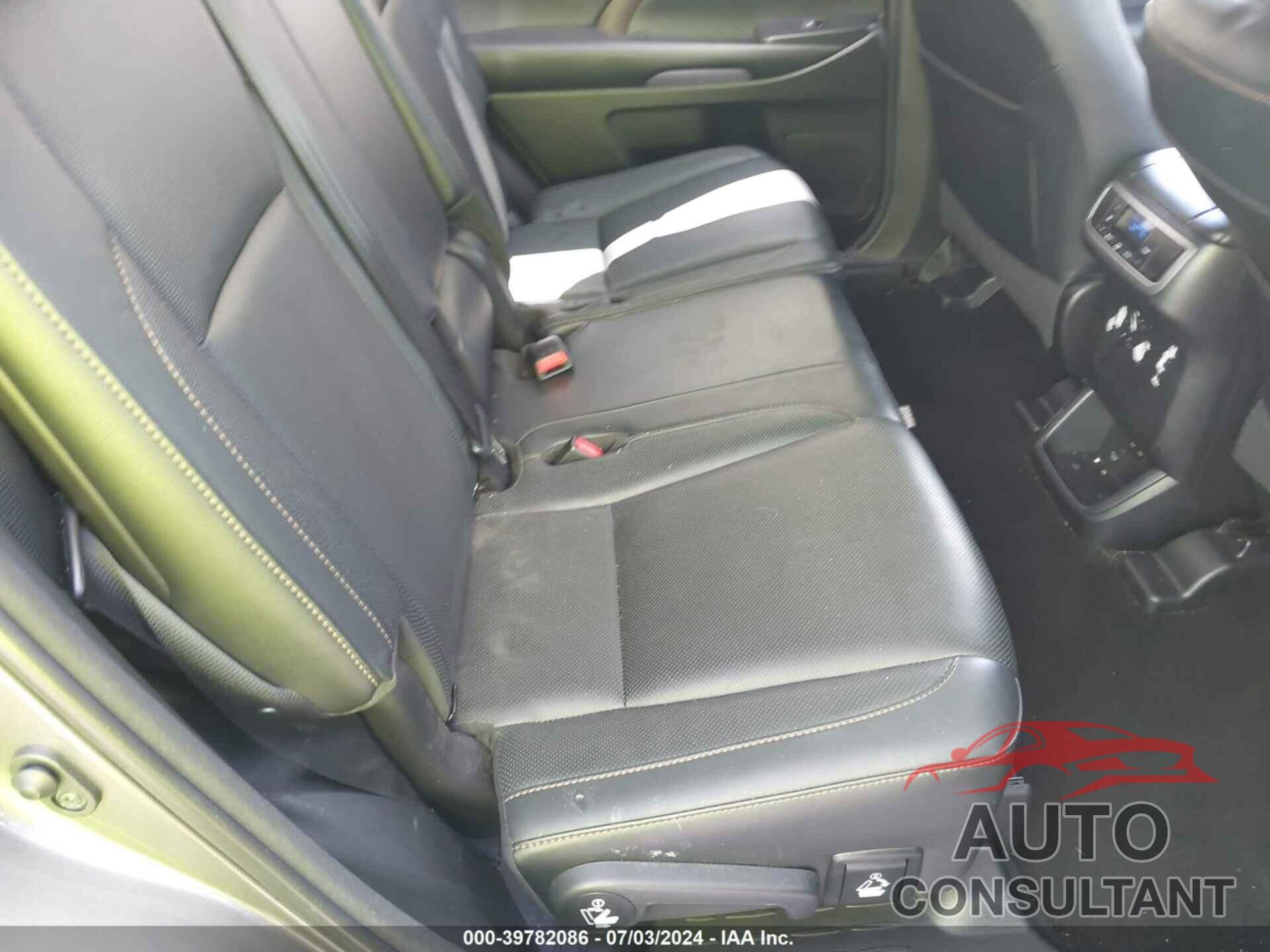 TOYOTA HIGHLANDER 2018 - 5TDDZRFH6JS842297