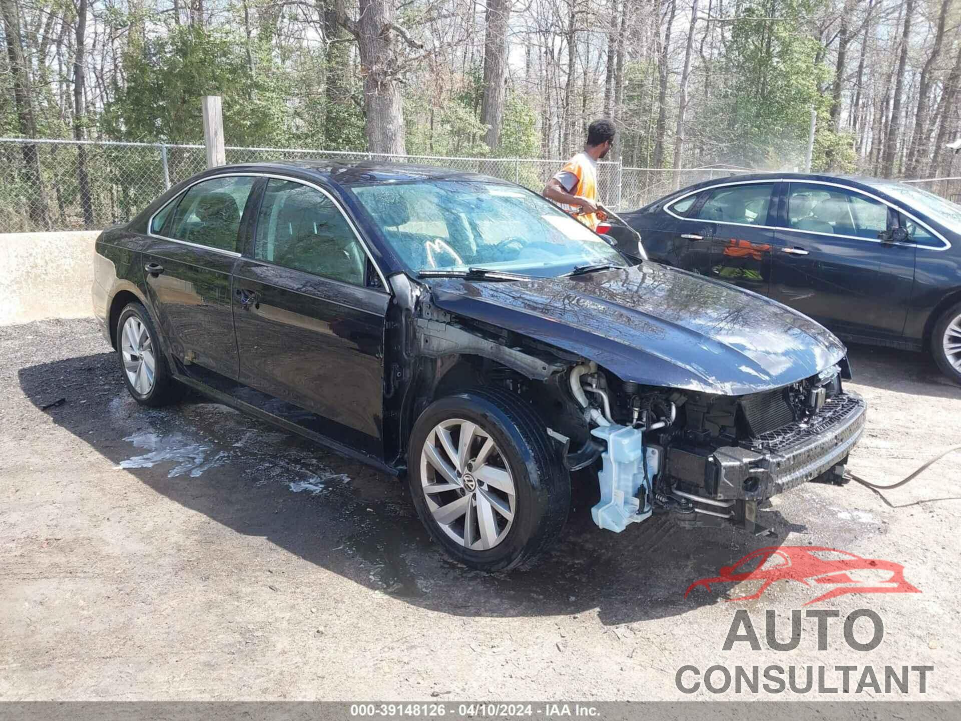 VOLKSWAGEN PASSAT 2018 - 1VWBA7A35JC033483