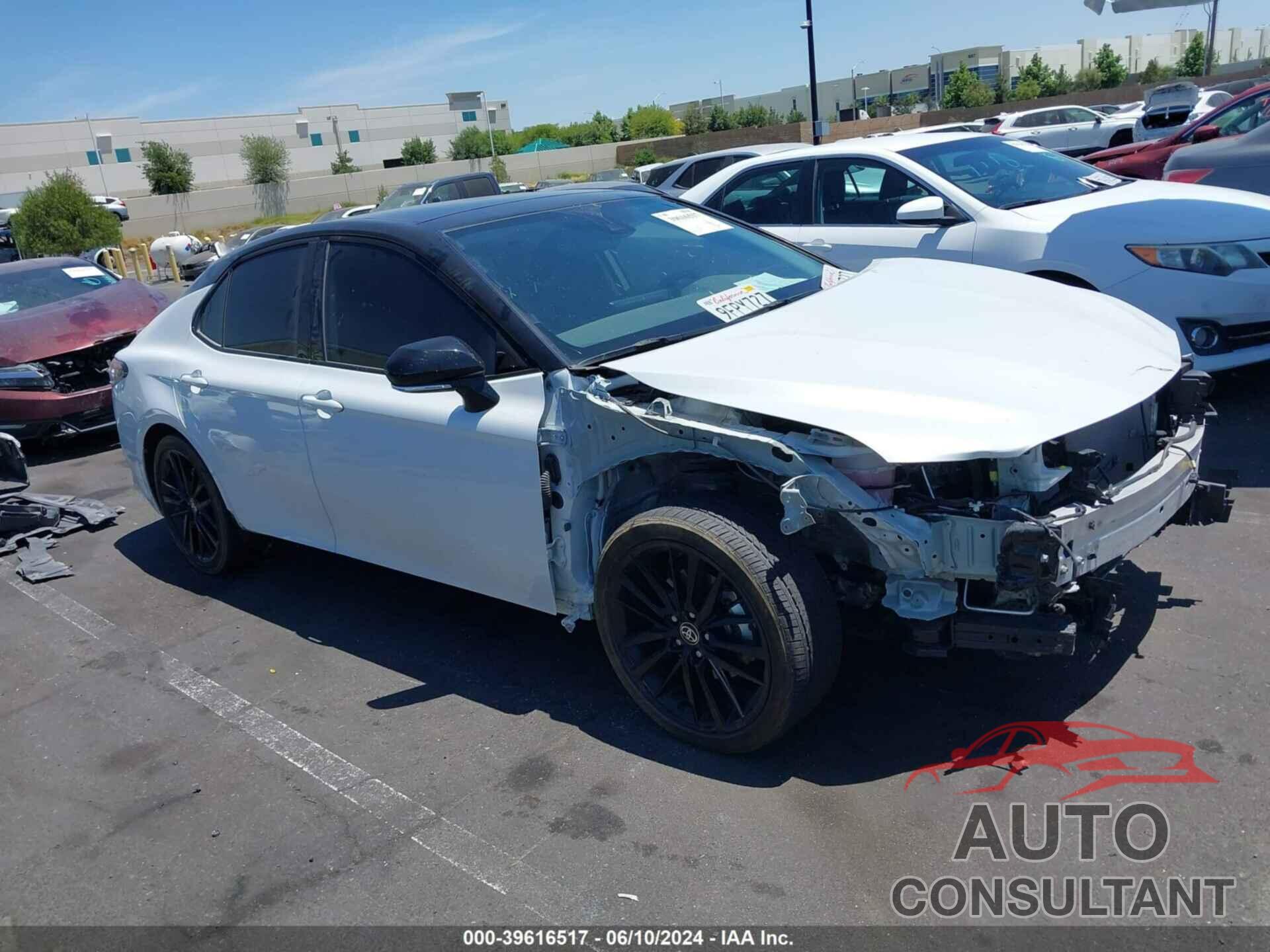 TOYOTA CAMRY 2023 - 4T1K61AK5PU133915