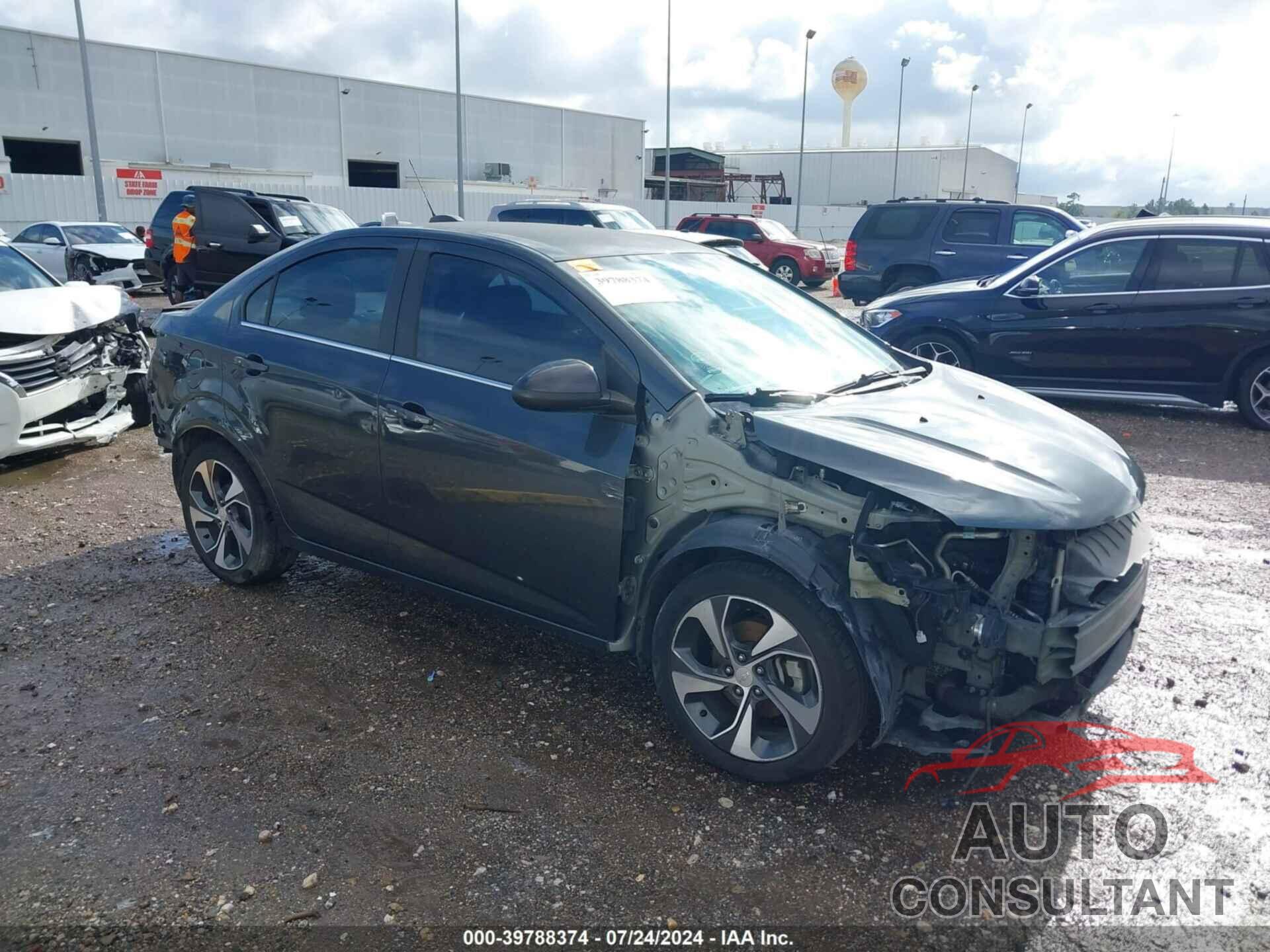 CHEVROLET SONIC 2017 - 1G1JF5SB1H4113175