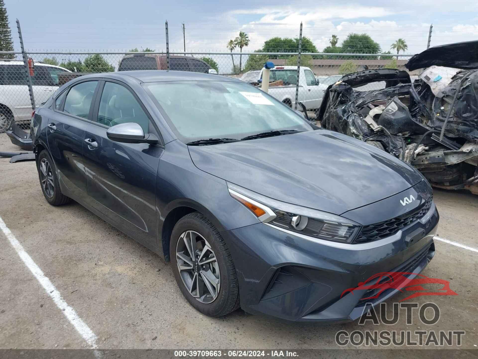 KIA FORTE 2023 - 3KPF24AD1PE596511