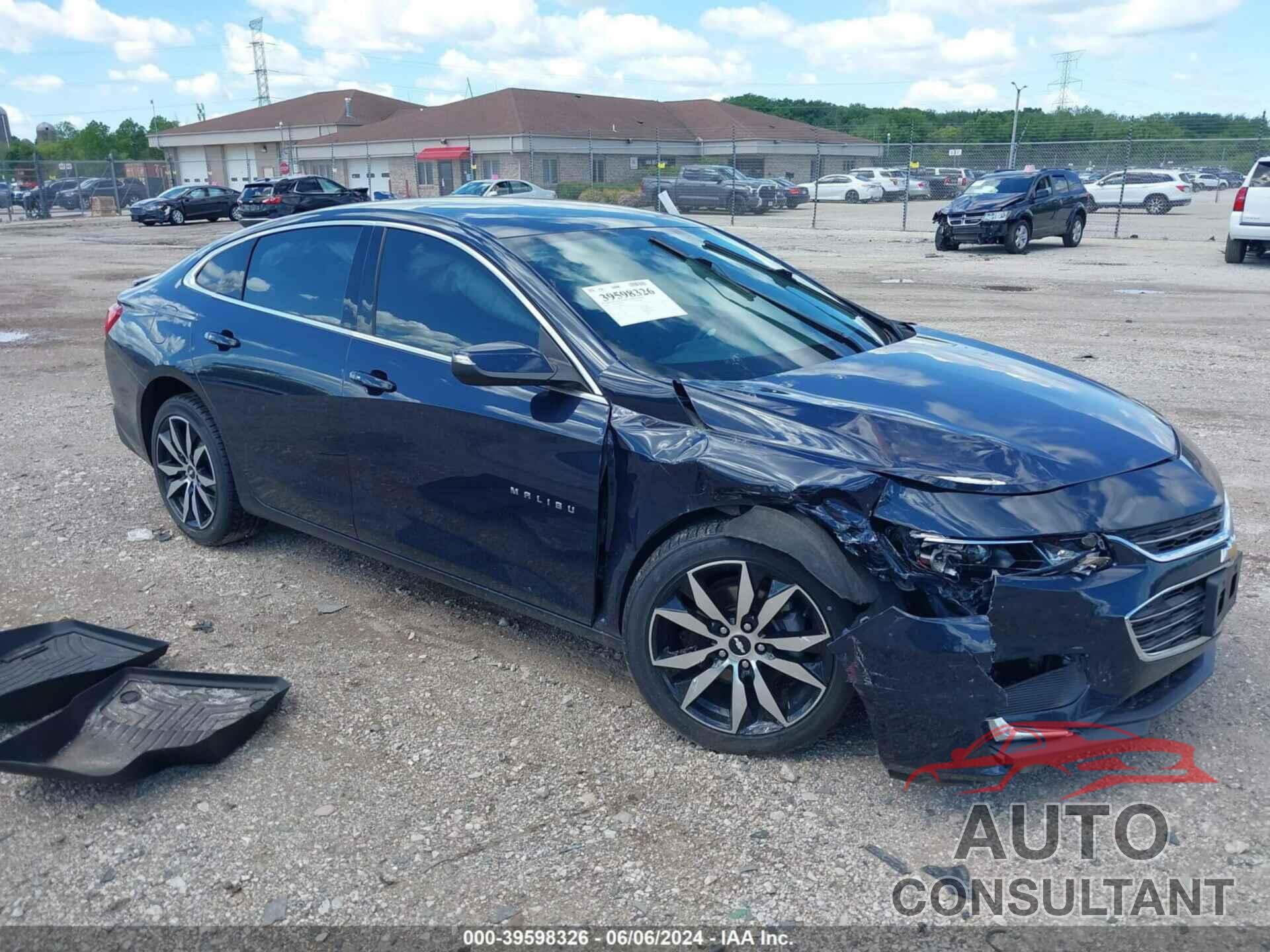 CHEVROLET MALIBU 2017 - 1G1ZE5ST7HF219245