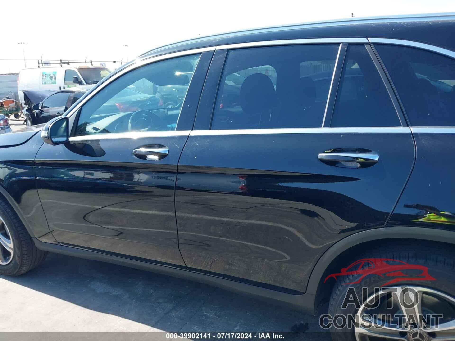 MERCEDES-BENZ GLC 300 2019 - WDC0G4JB5KV130584