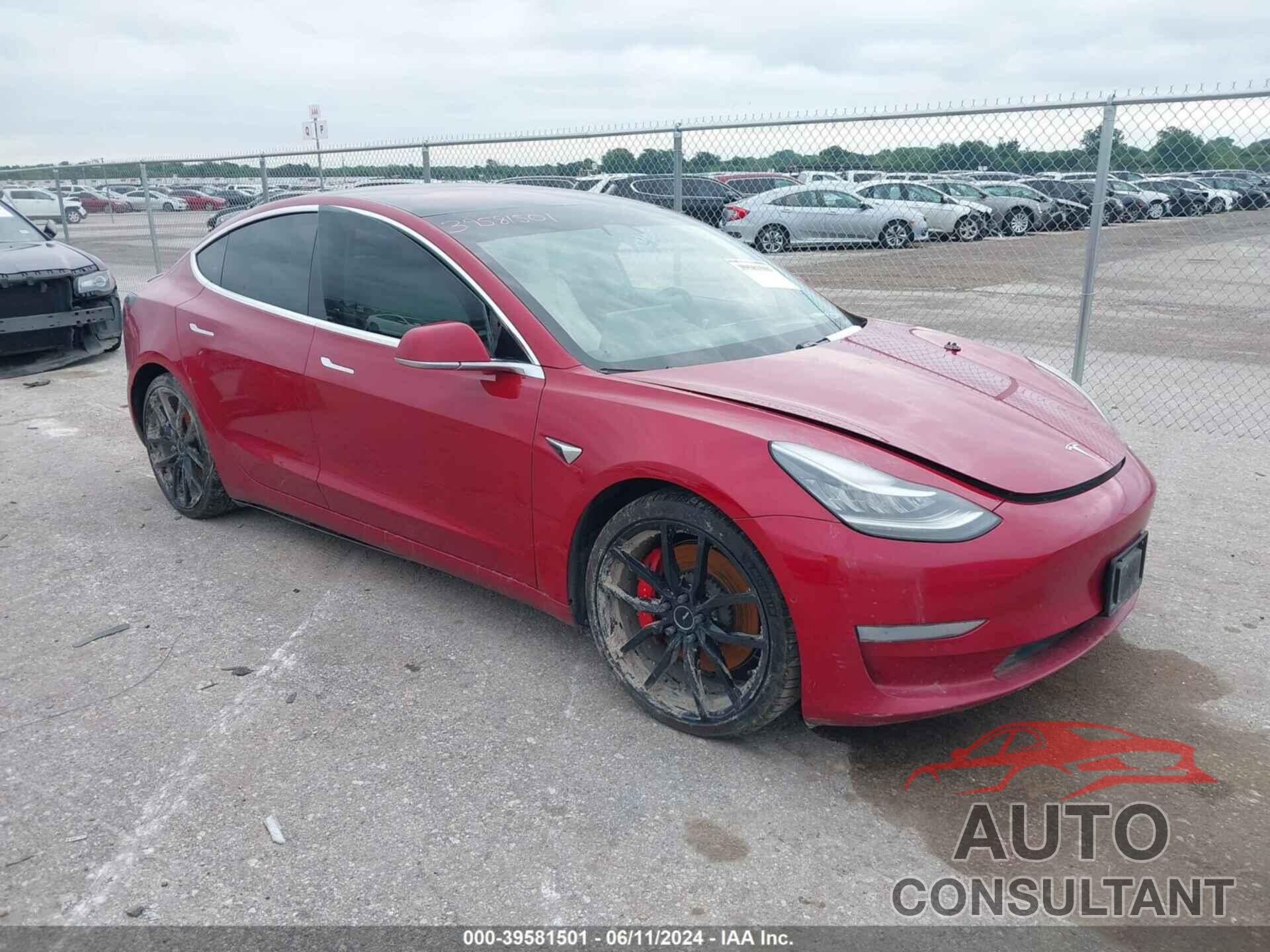 TESLA MODEL 3 2018 - 5YJ3E1EB4JF055455