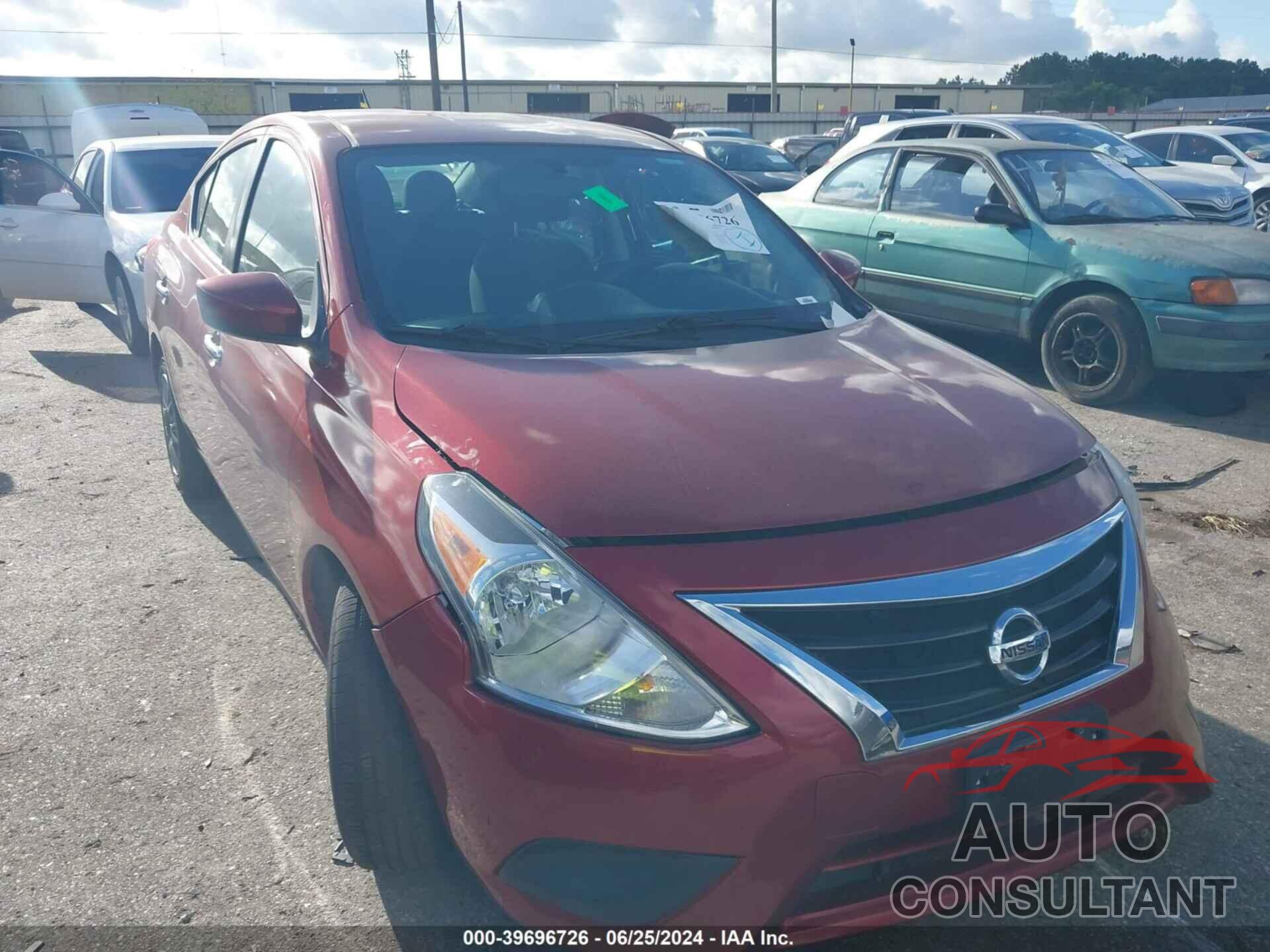 NISSAN VERSA 2017 - 3N1CN7AP5HL801270