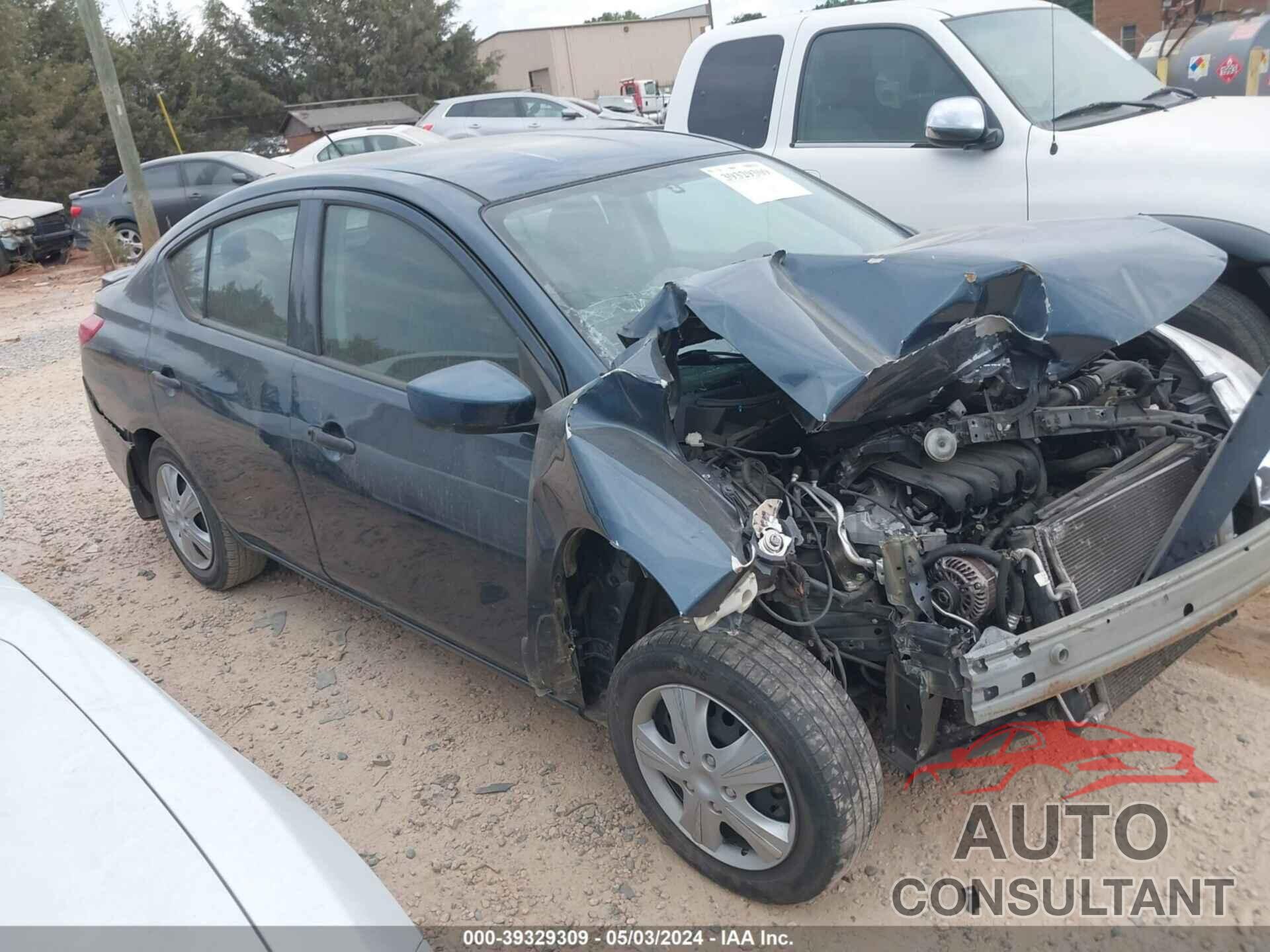 NISSAN VERSA 2017 - 3N1CN7AP5HL852008