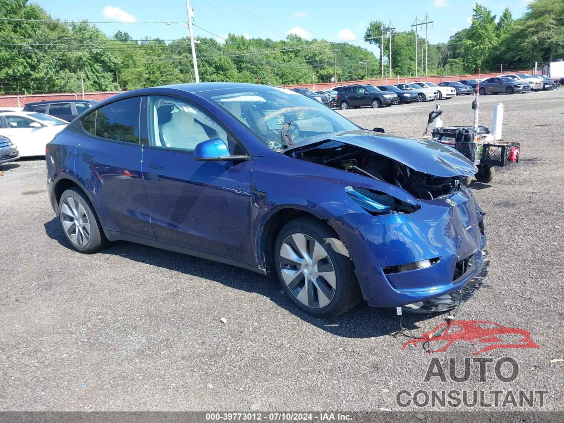 TESLA MODEL Y 2023 - 7SAYGDEEXPF703419