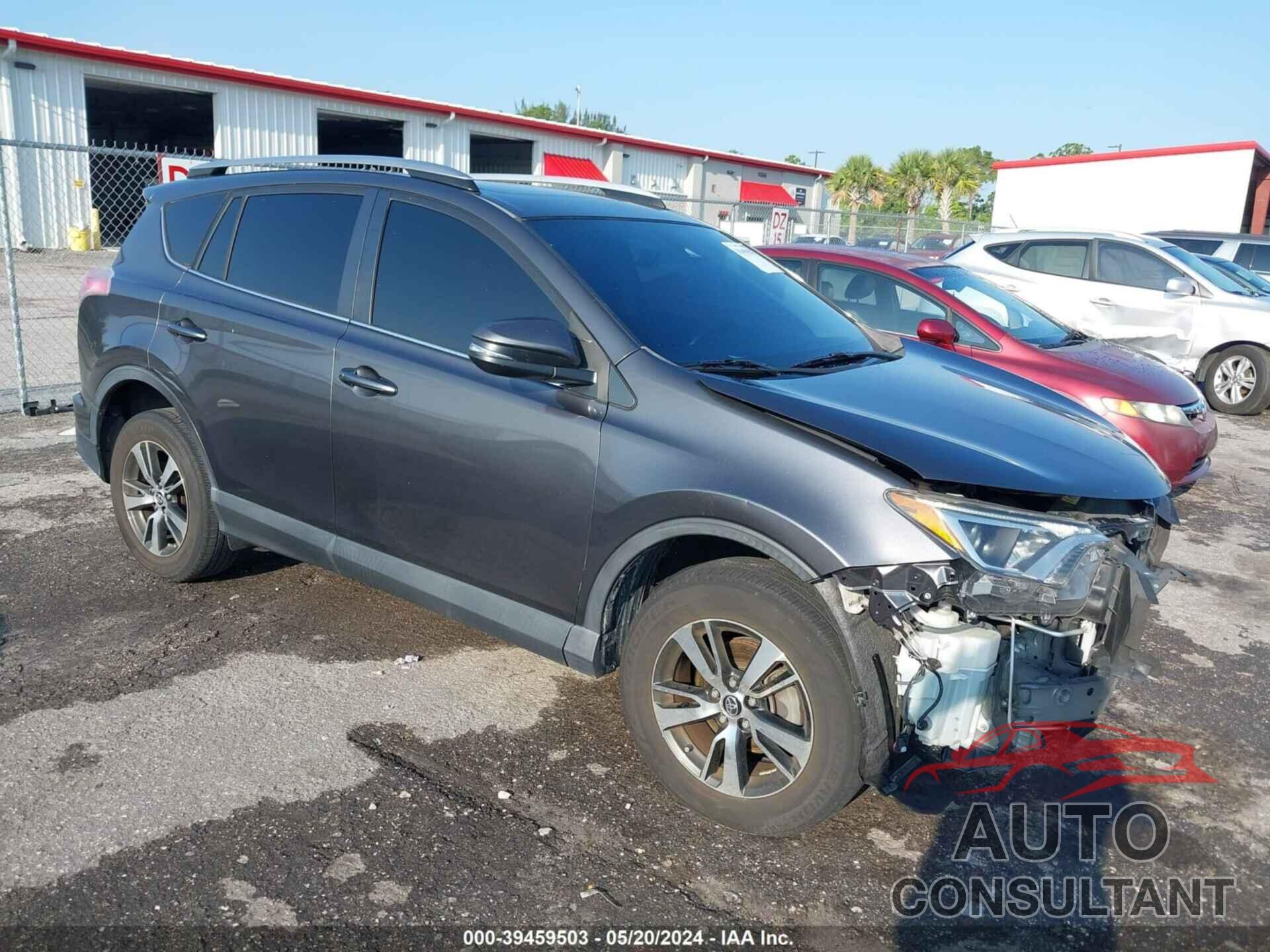 TOYOTA RAV4 2017 - JTMWFREV9HJ716189