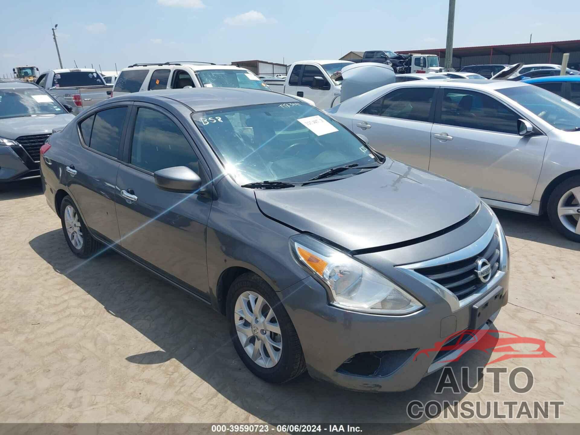 NISSAN VERSA 2018 - 3N1CN7AP0JL835316