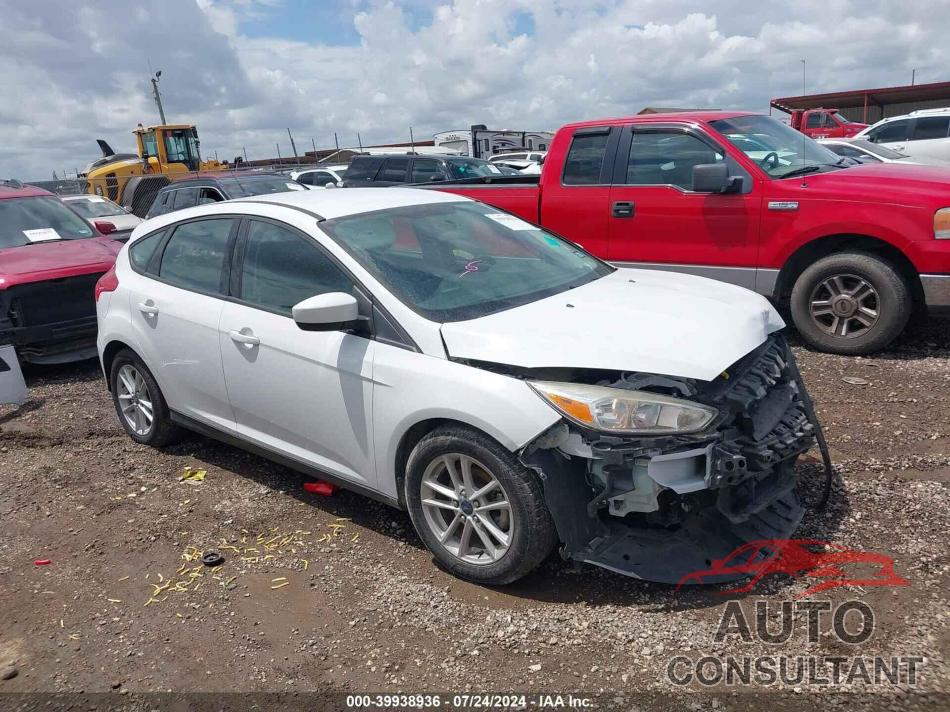 FORD FOCUS 2018 - 1FADP3K28JL321786