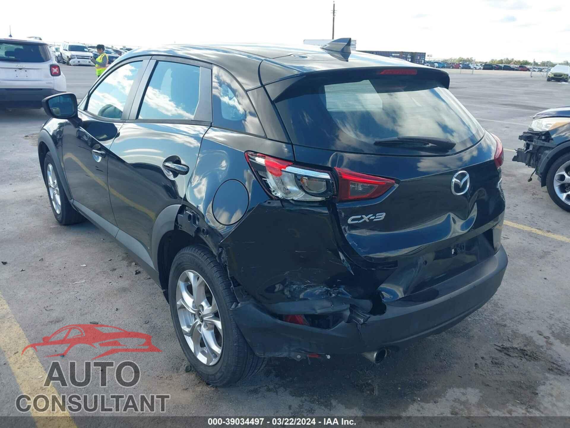 MAZDA CX-3 2018 - JM1DKDB7XJ0300272