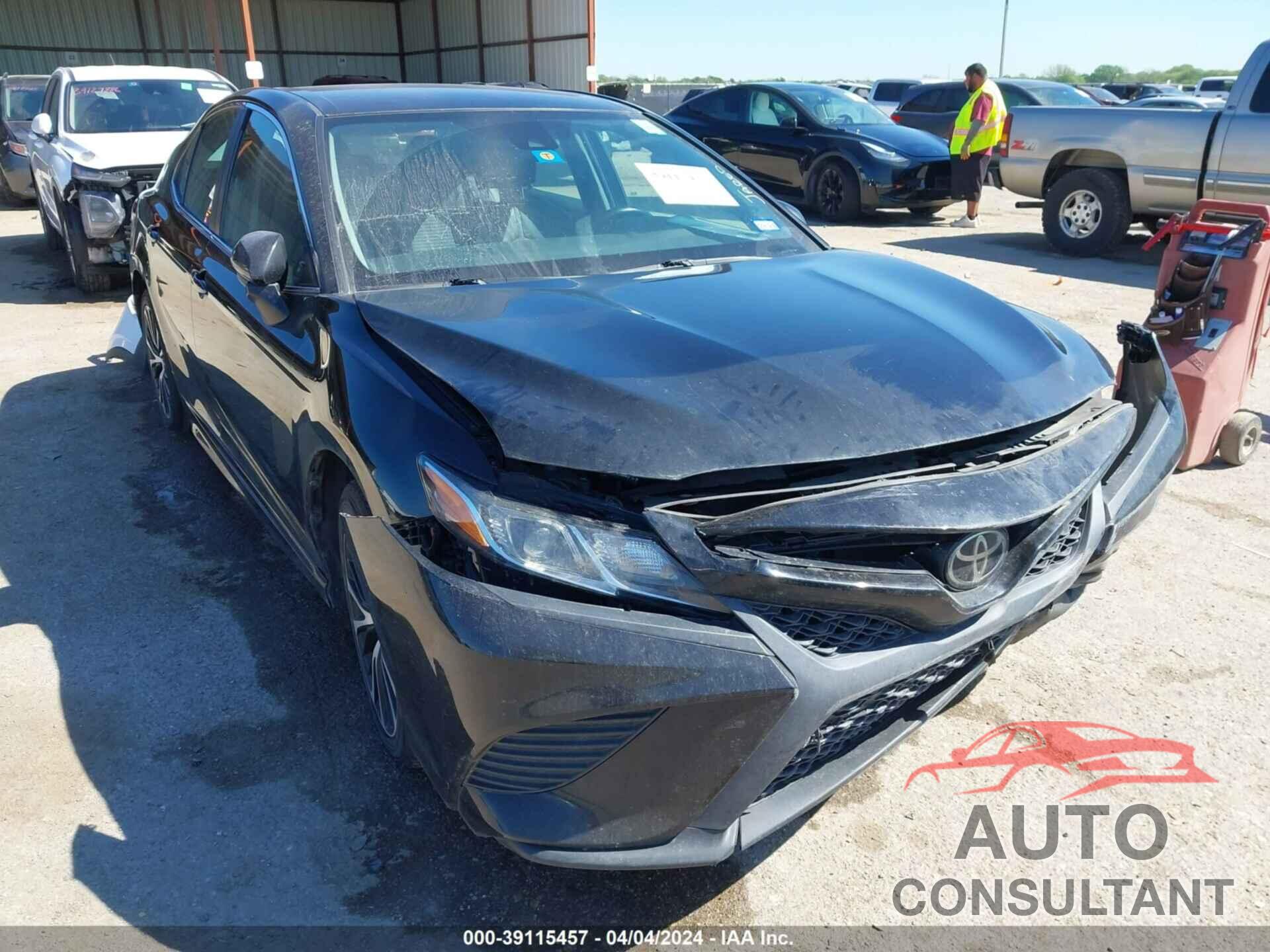 TOYOTA CAMRY 2019 - 4T1B11HK3KU201836