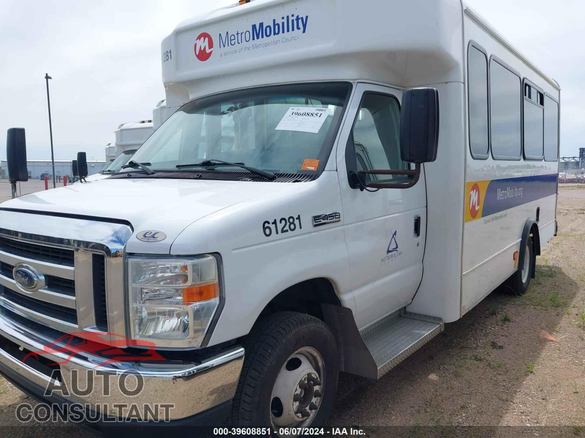 FORD E-450 CUTAWAY 2017 - 1FDFE4FS8HDC35385