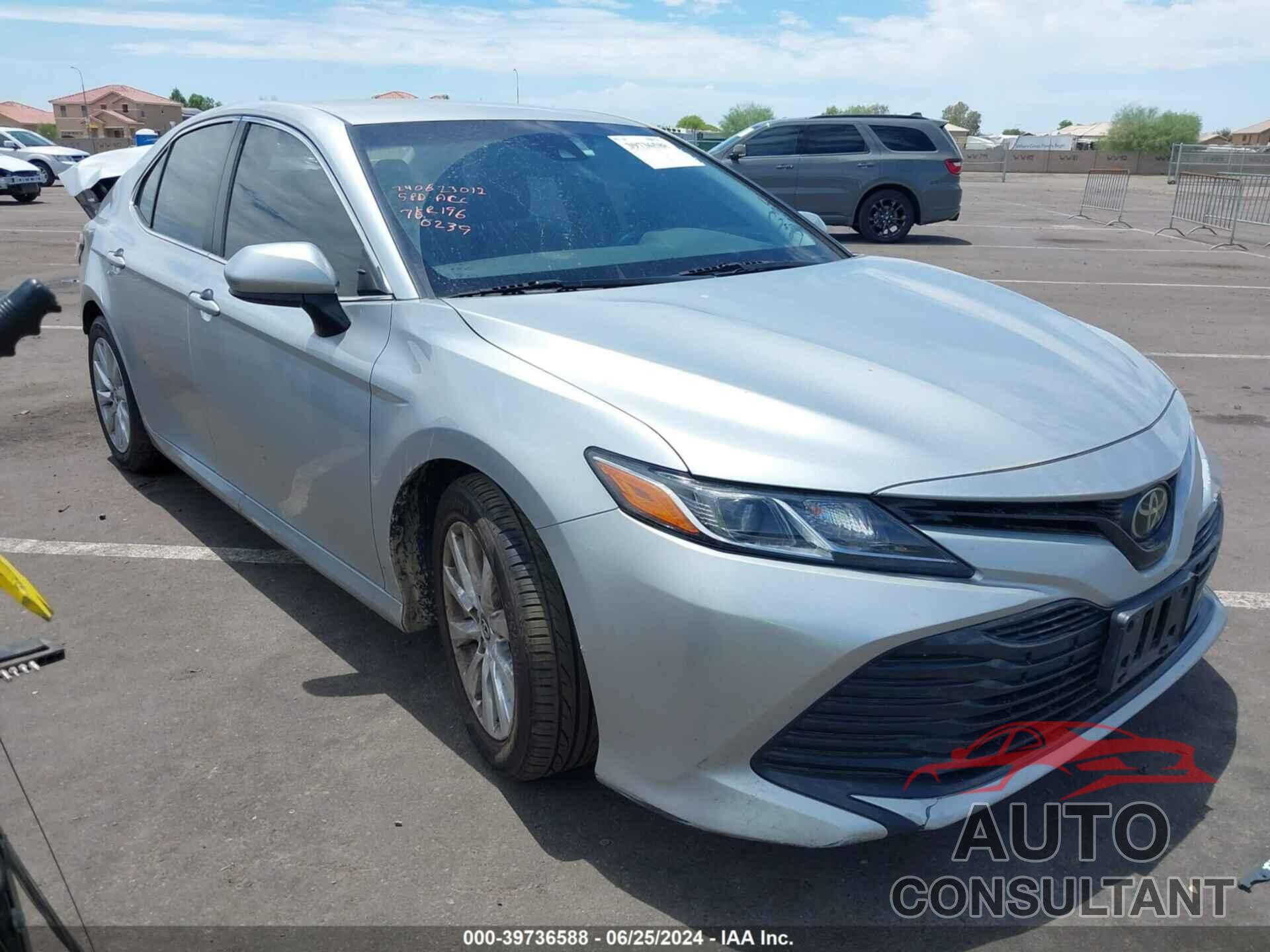 TOYOTA CAMRY 2018 - JTNB11HK1J3050239