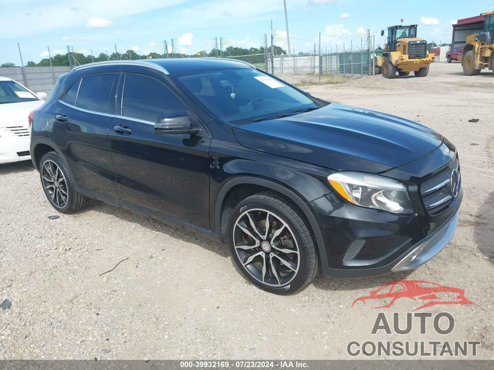 MERCEDES-BENZ GLA 250 2015 - WDCTG4GB8FJ101906