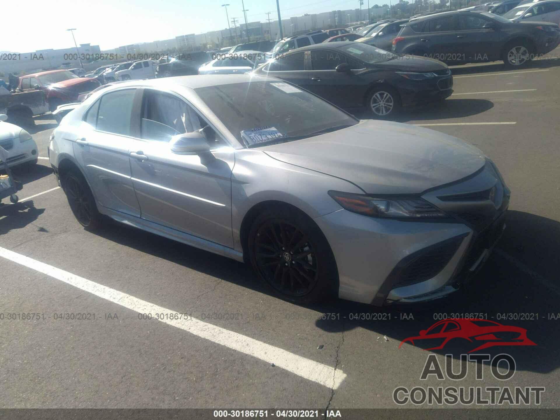 TOYOTA CAMRY 2021 - 4T1K61AK9MU564446