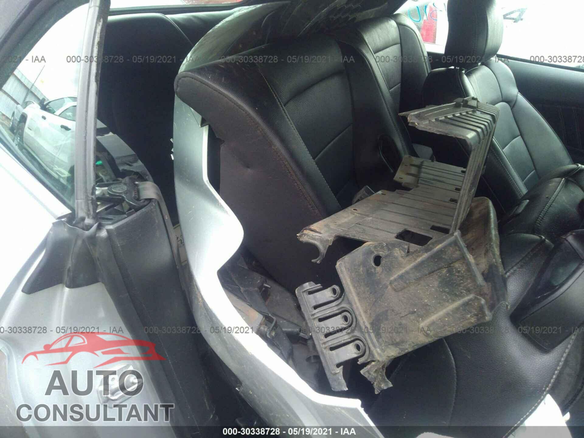 FORD MUSTANG 2018 - 1FATP8UH1J5124540