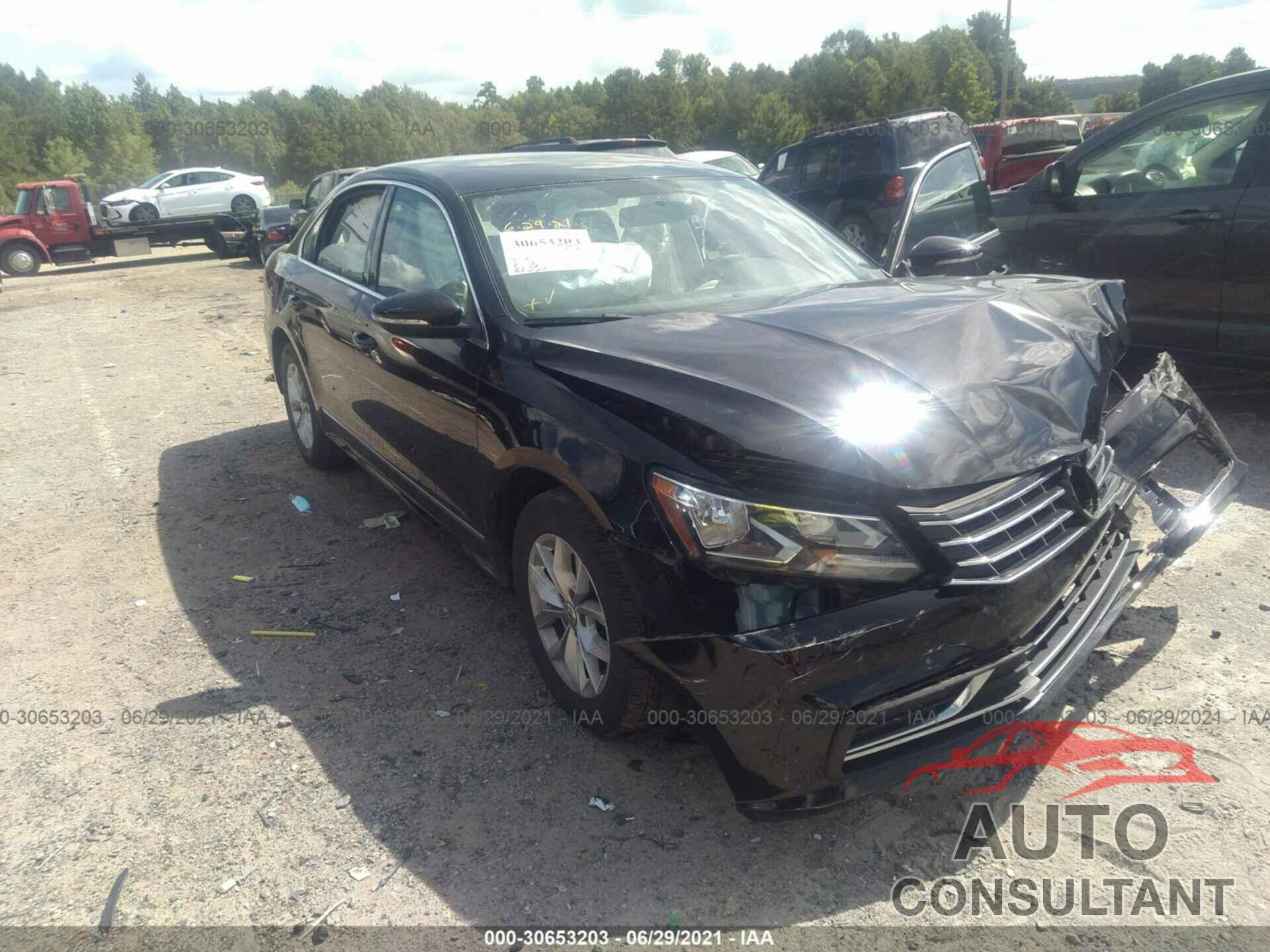 VOLKSWAGEN PASSAT 2016 - 1VWAS7A33GC049263