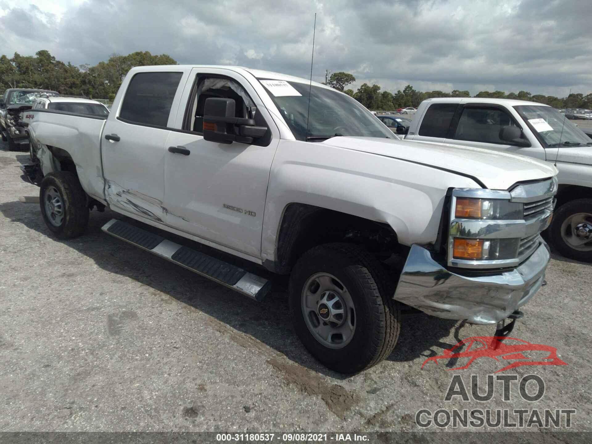 CHEVROLET SILVERADO 2500HD 2018 - 1GC1KUEG1JF218474