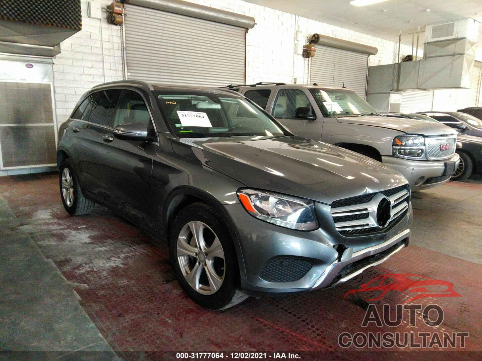 MERCEDES-BENZ GLC 2016 - WDC0G4KB3GF015160