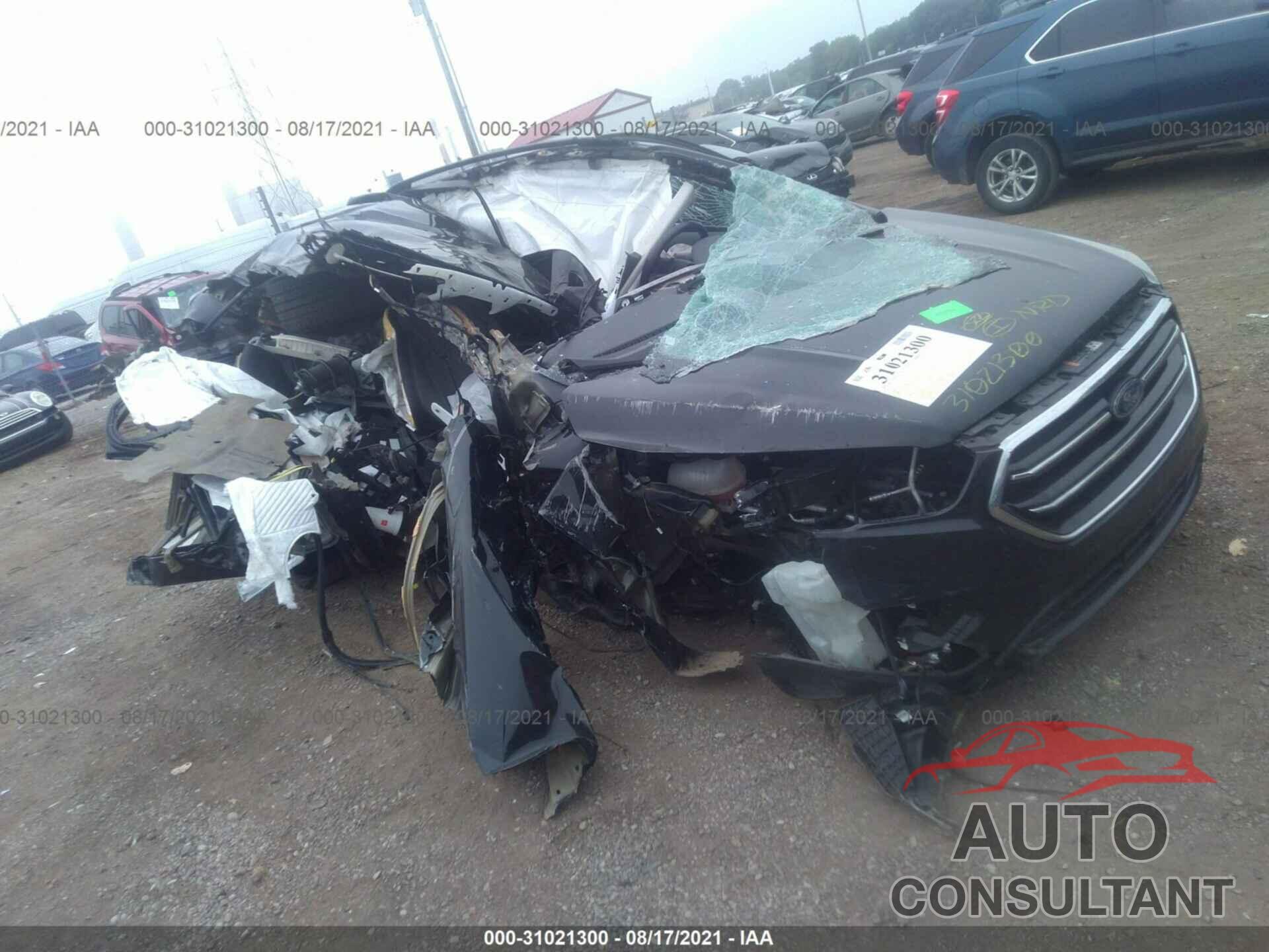 FORD ESCAPE 2017 - 1FMCU0GD1HUE91799