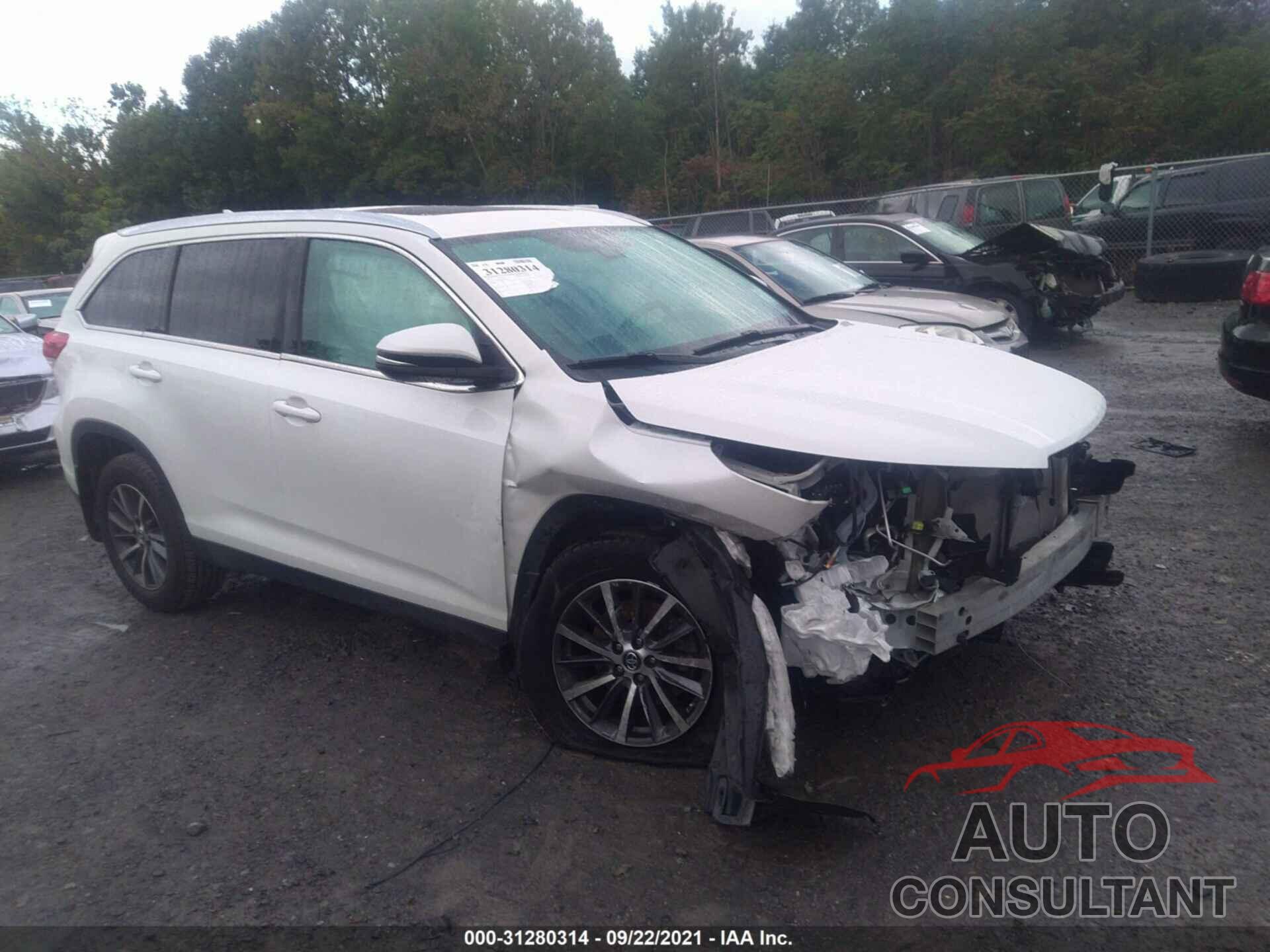 TOYOTA HIGHLANDER 2019 - 5TDJZRFH5KS606941