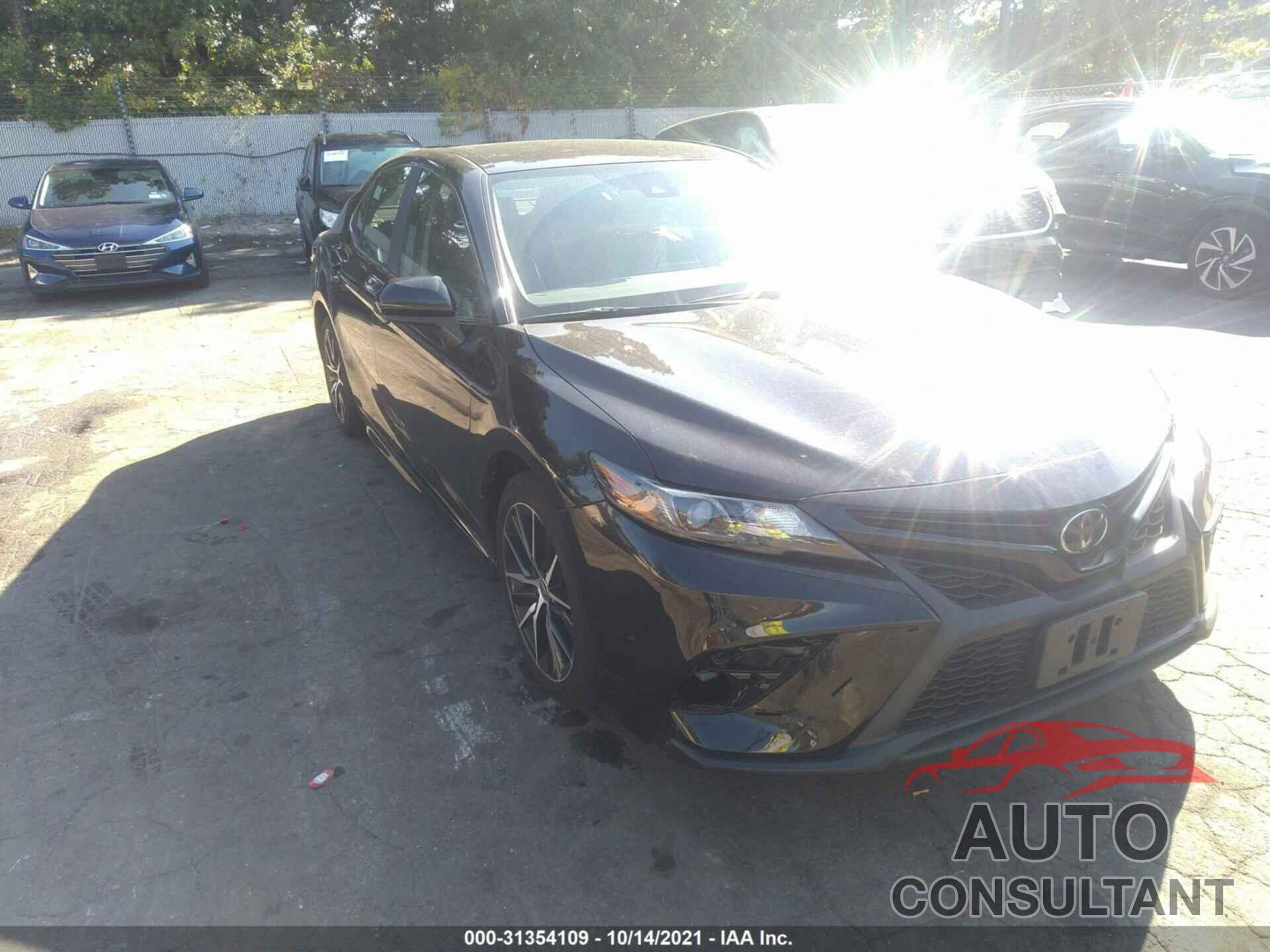 TOYOTA CAMRY 2021 - 4T1G11AK7MU565017