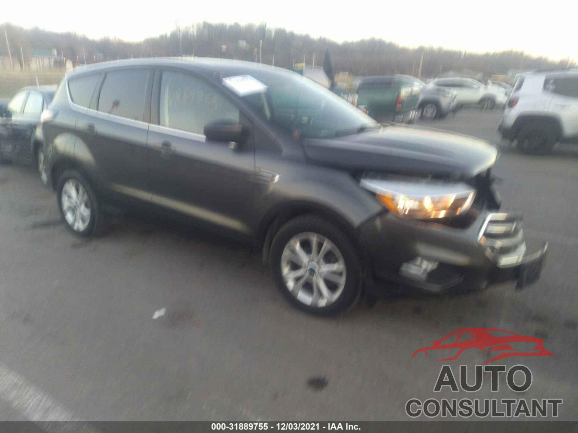 FORD ESCAPE 2017 - 1FMCU0GD6HUE91703