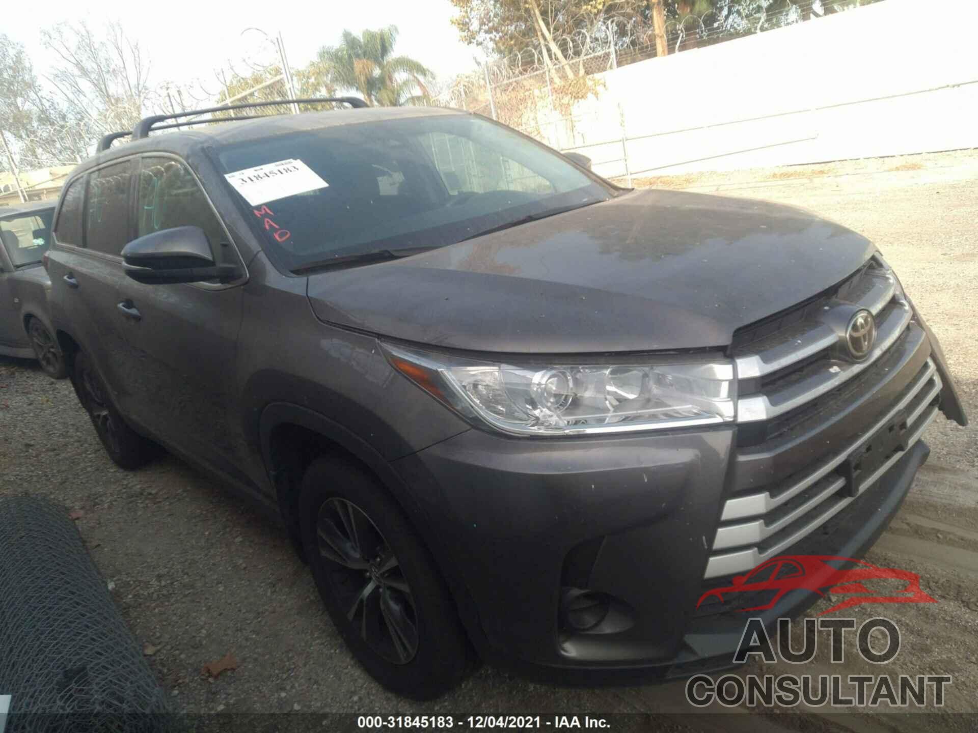 TOYOTA HIGHLANDER 2019 - 5TDZARFH1KS052033