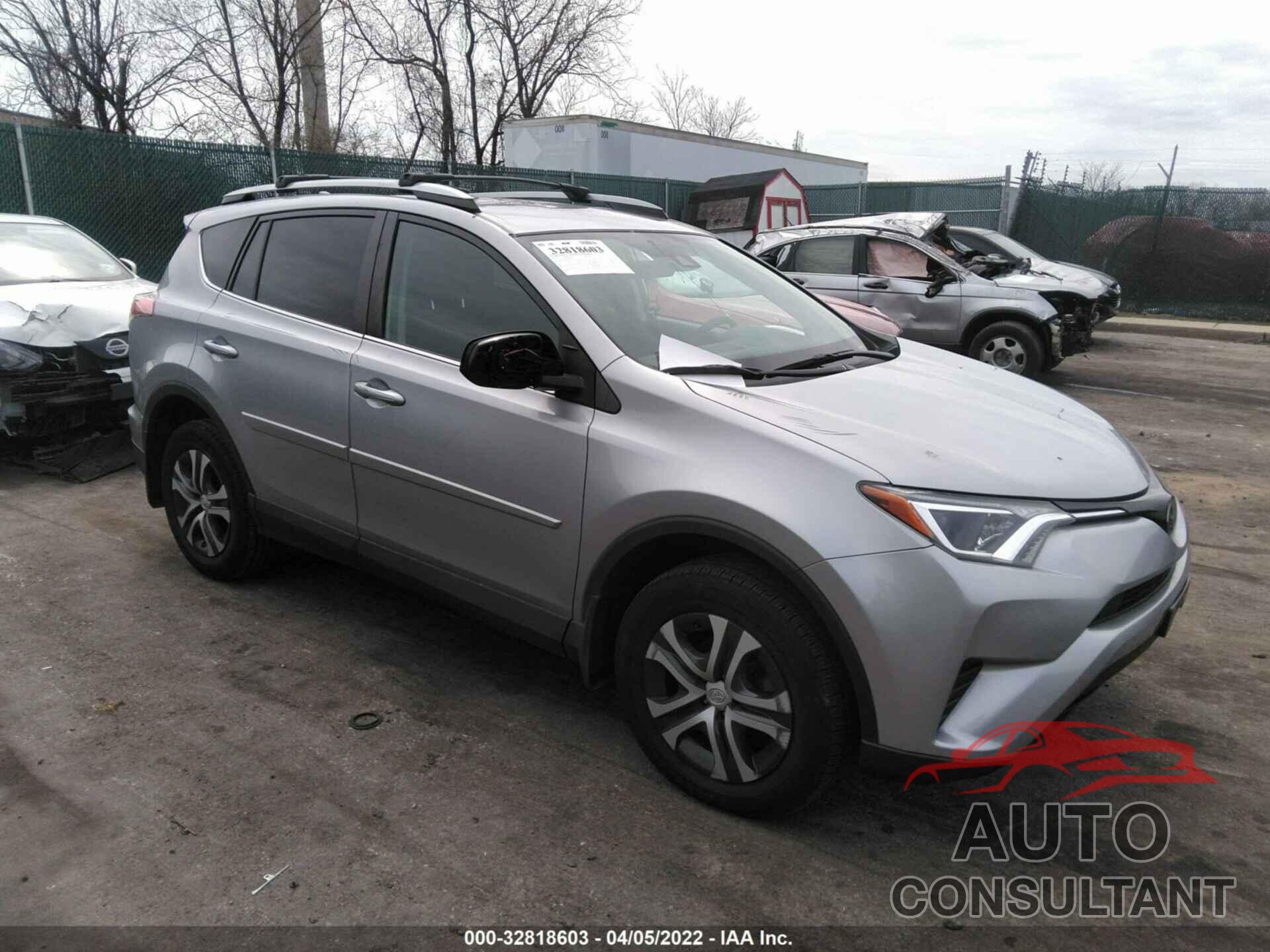 TOYOTA RAV4 2018 - 2T3BFREV1JW712224