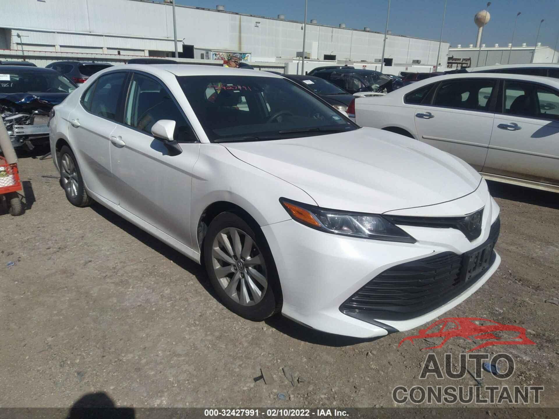 TOYOTA CAMRY 2020 - 4T1C11AK0LU345313