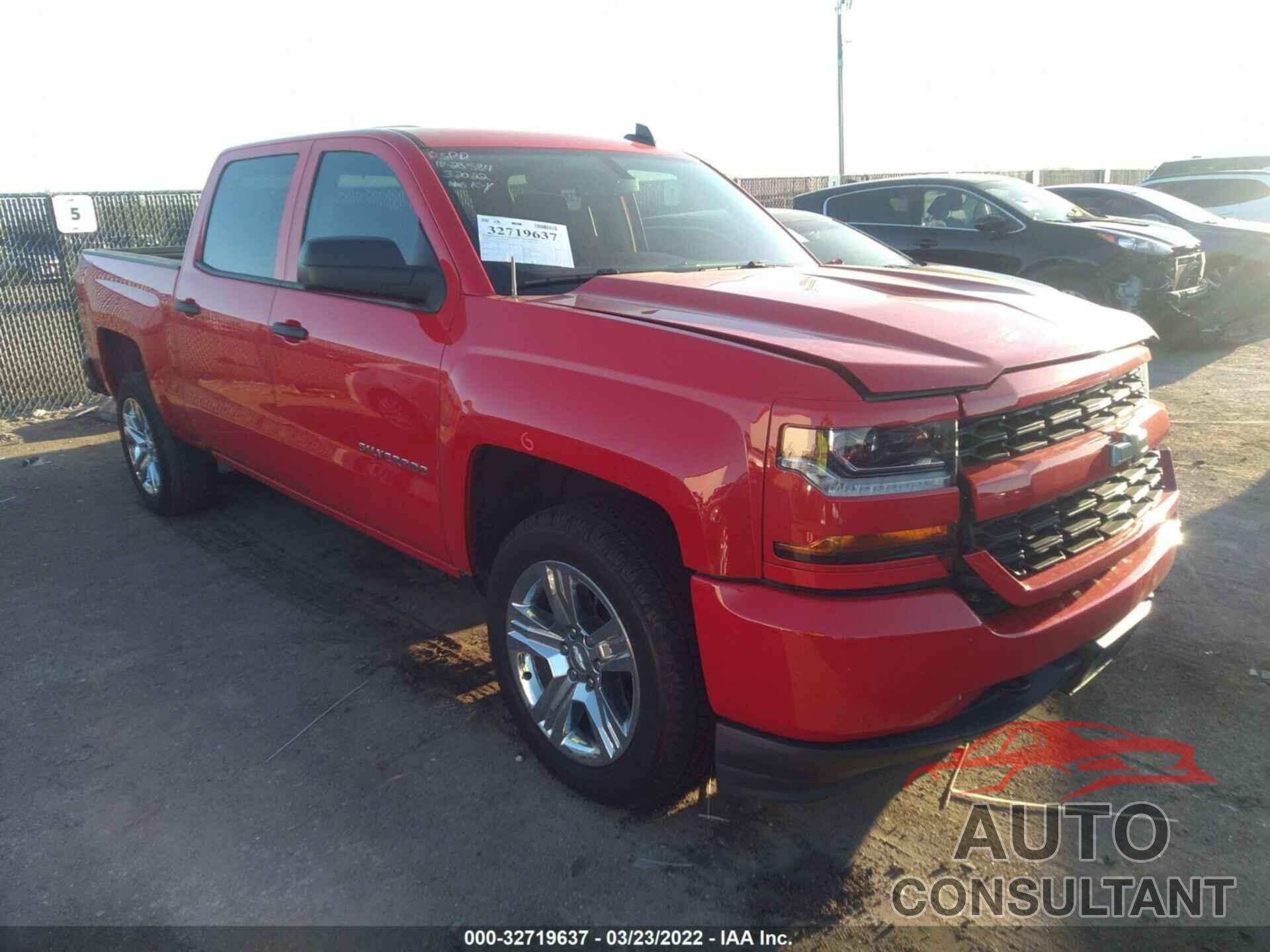 CHEVROLET SILVERADO 1500 2018 - 3GCUKPEH9JG135543