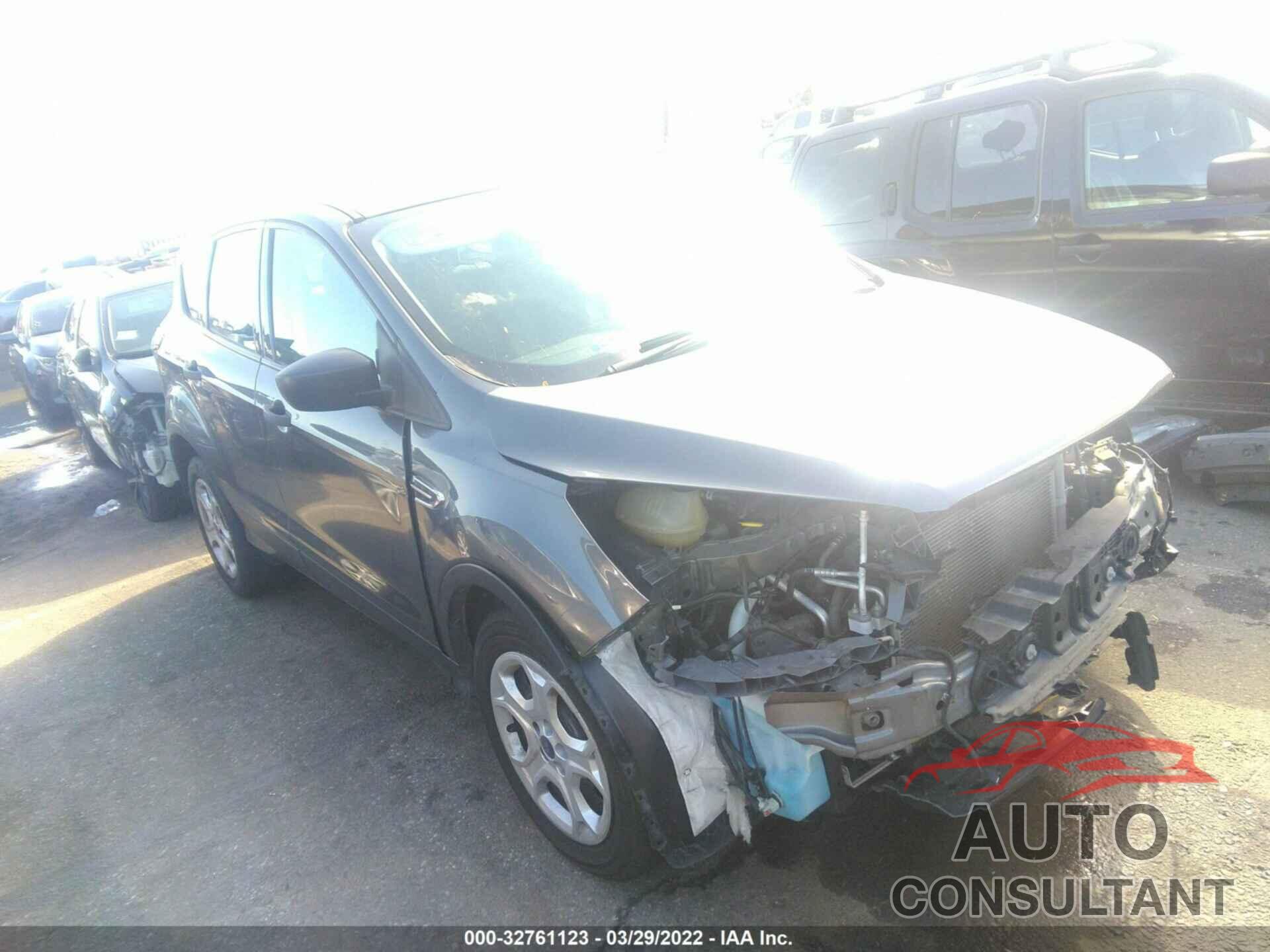FORD ESCAPE 2017 - 1FMCU0F71HUA94735