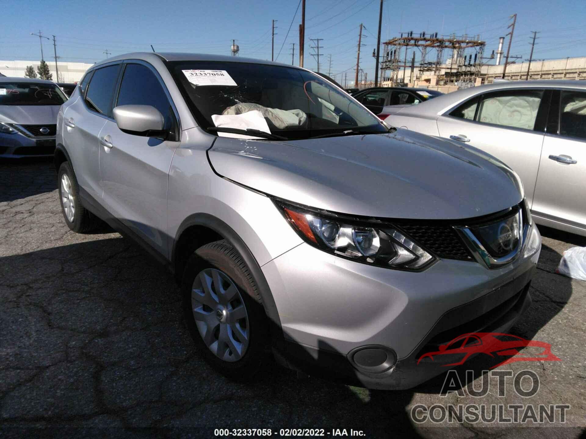 NISSAN ROGUE SPORT 2018 - JN1BJ1CPXJW157055