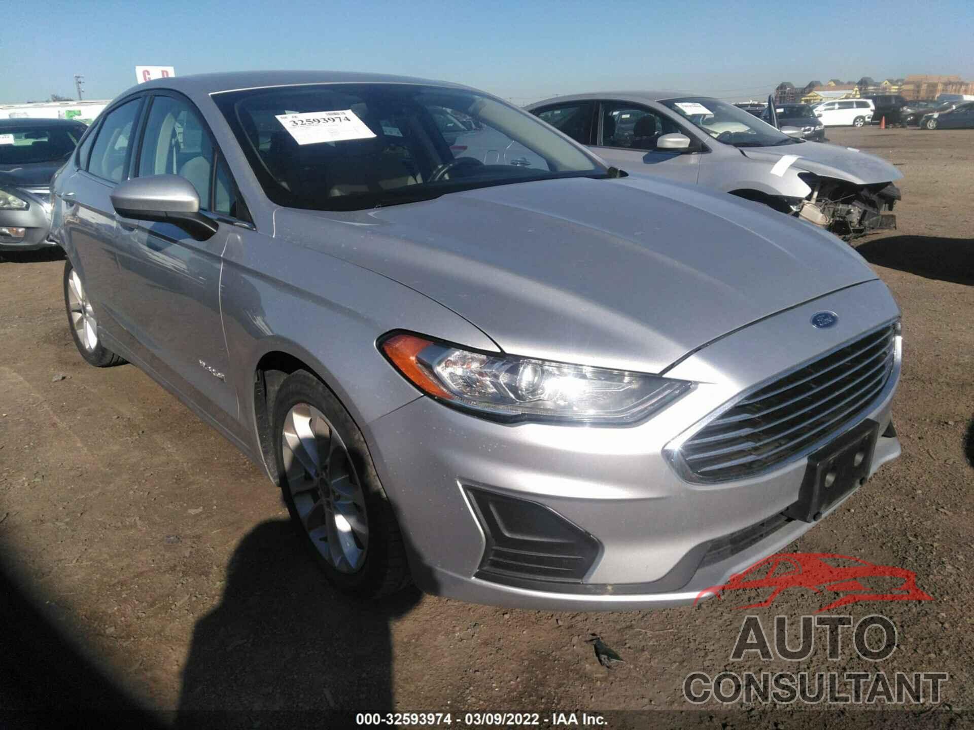 FORD FUSION HYBRID 2019 - 3FA6P0LU6KR225259