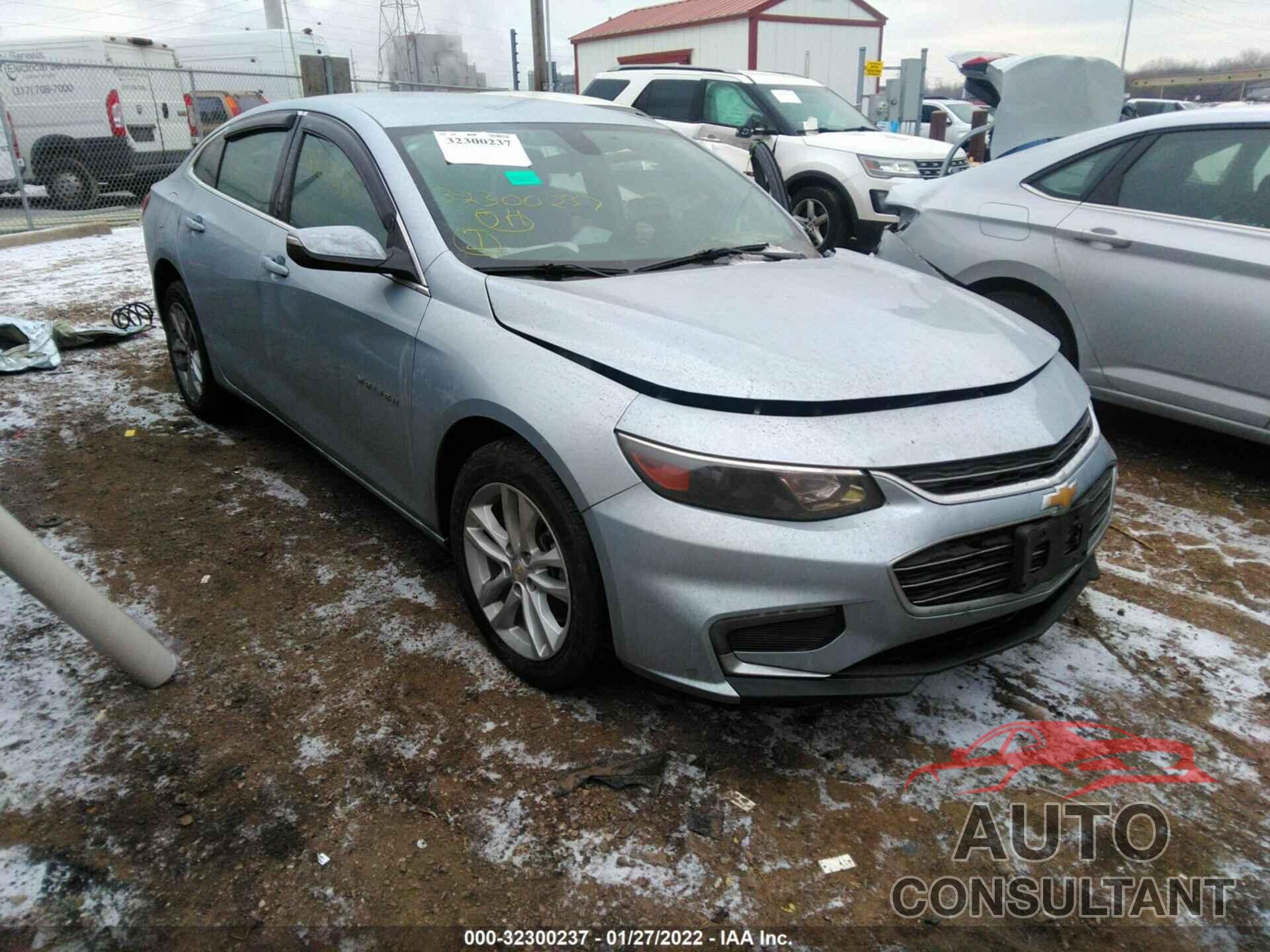 CHEVROLET MALIBU 2017 - 1G1ZE5ST7HF130579