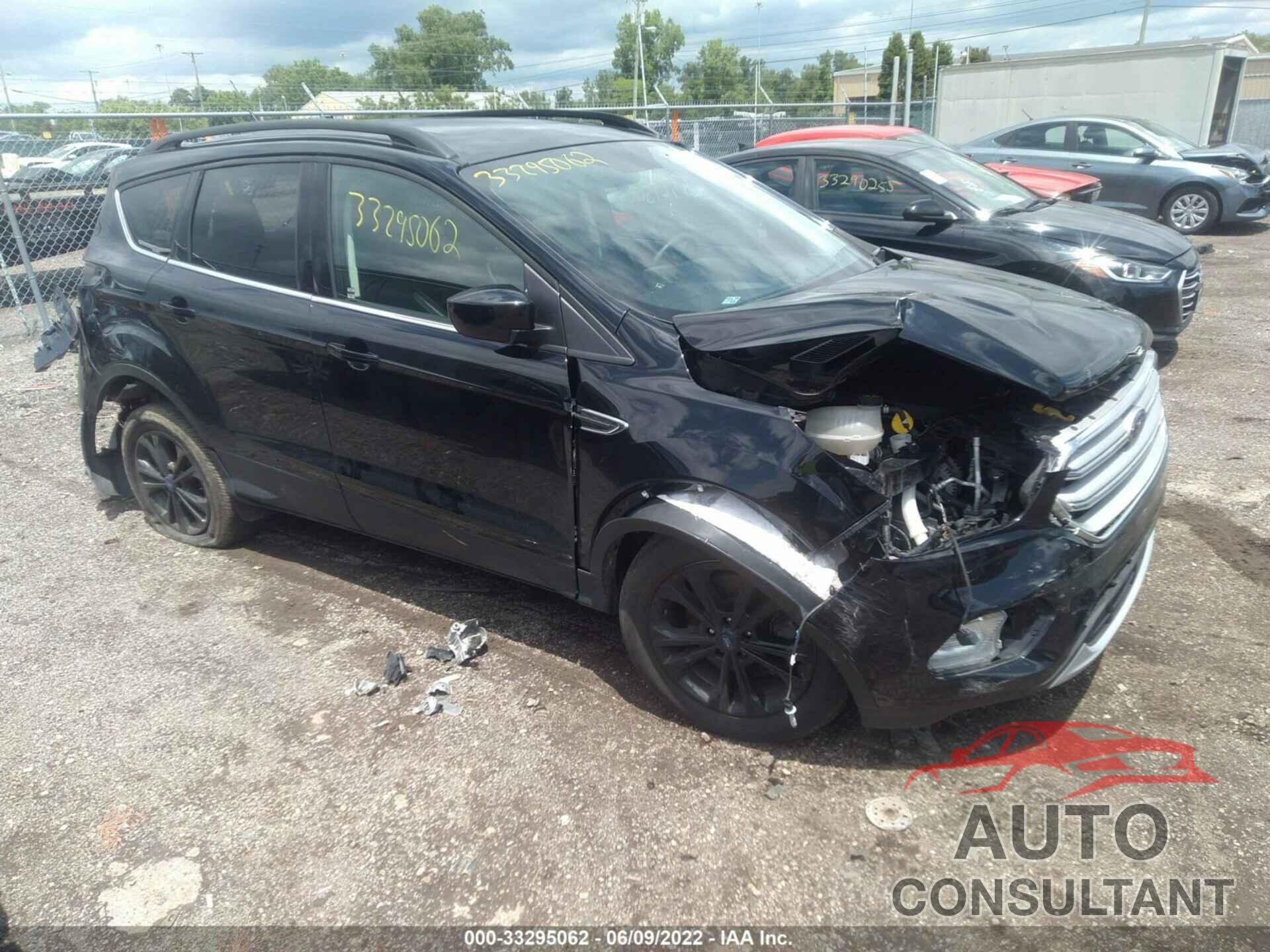 FORD ESCAPE 2018 - 1FMCU9HD0JUC75435