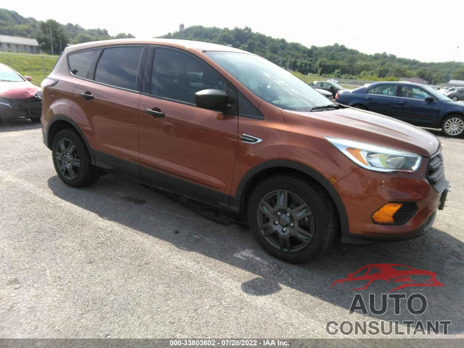 FORD ESCAPE 2017 - 1FMCU0F72HUD58867