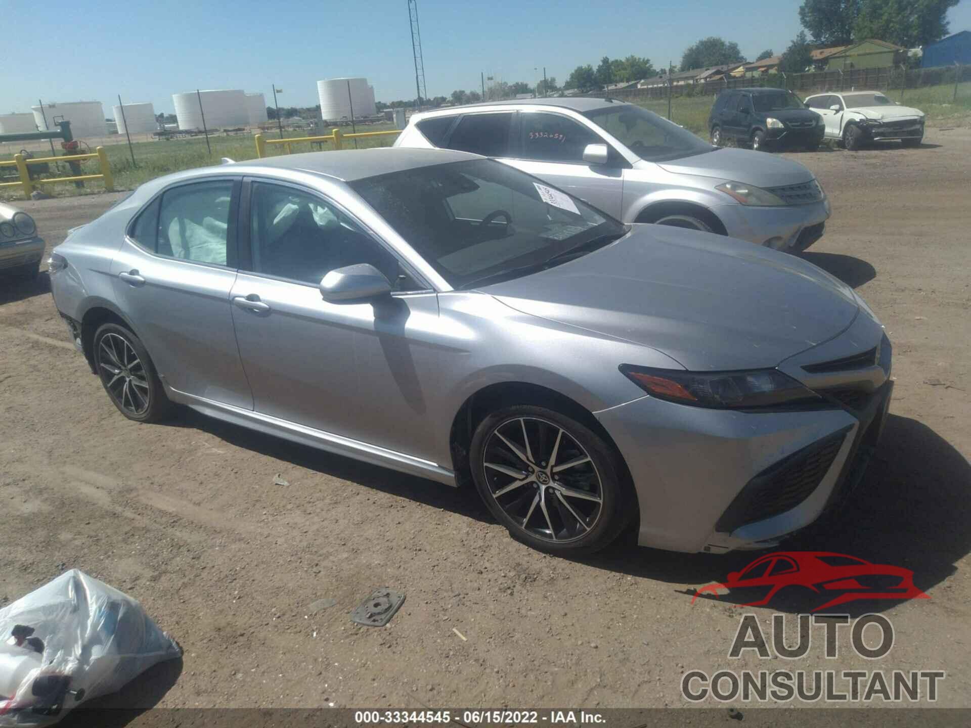TOYOTA CAMRY 2021 - 4T1G11AK2MU601163