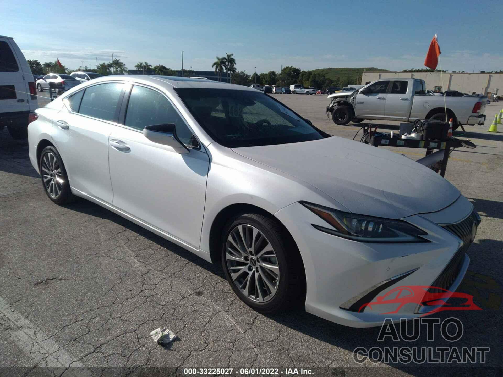 LEXUS ES 2021 - 58ADZ1B14MU105095