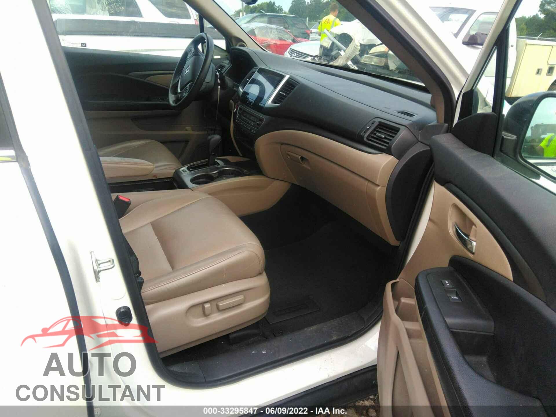 HONDA PILOT 2017 - 5FNYF5H53HB017662